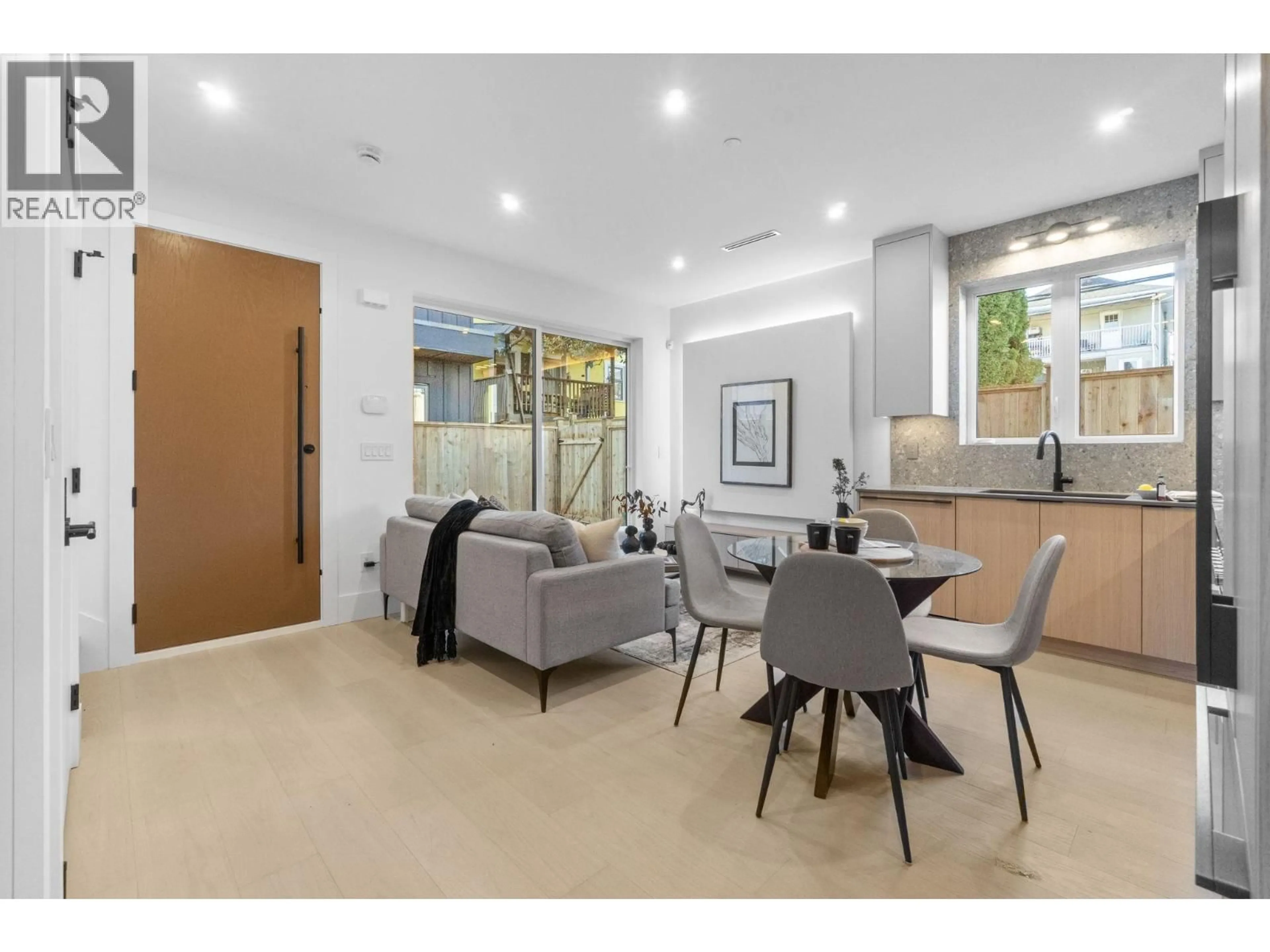 Unknown for 1947 13TH AVENUE, Vancouver British Columbia V5N2C3