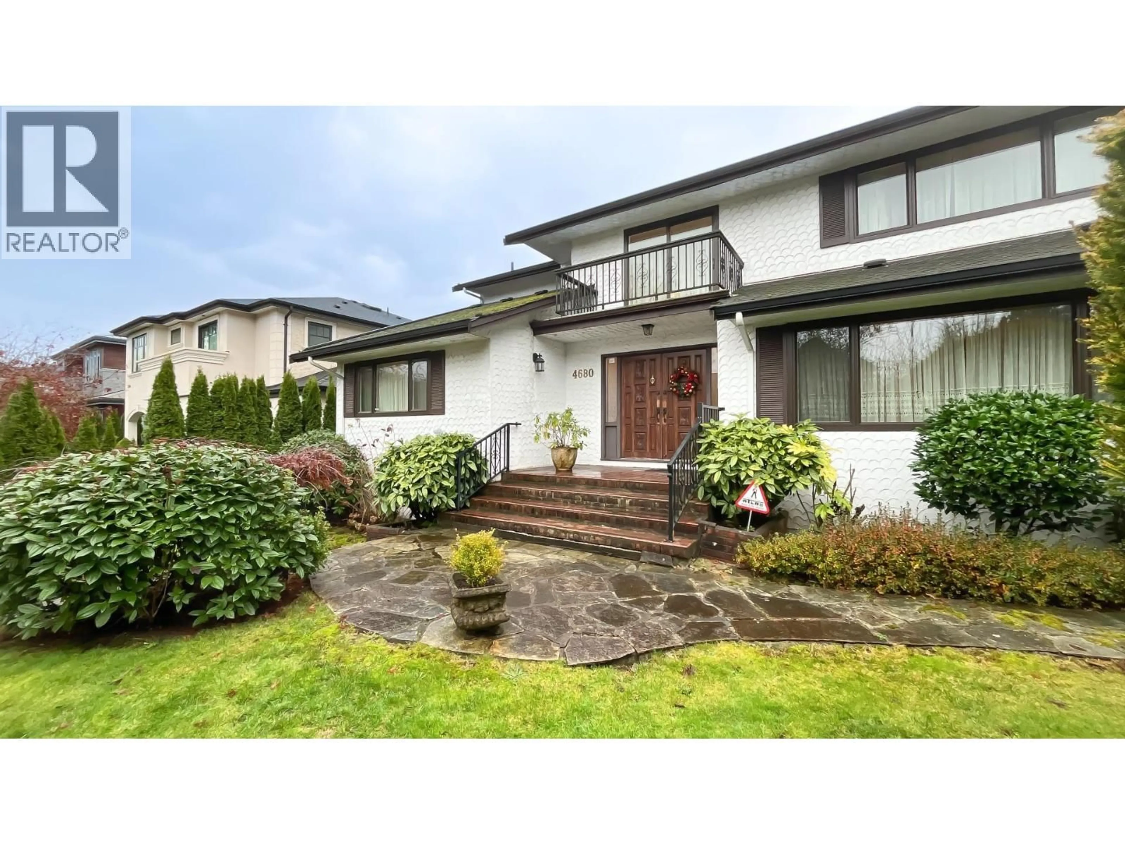 Home with vinyl exterior material, street for 4680 15TH AVENUE, Vancouver British Columbia V6R3B6
