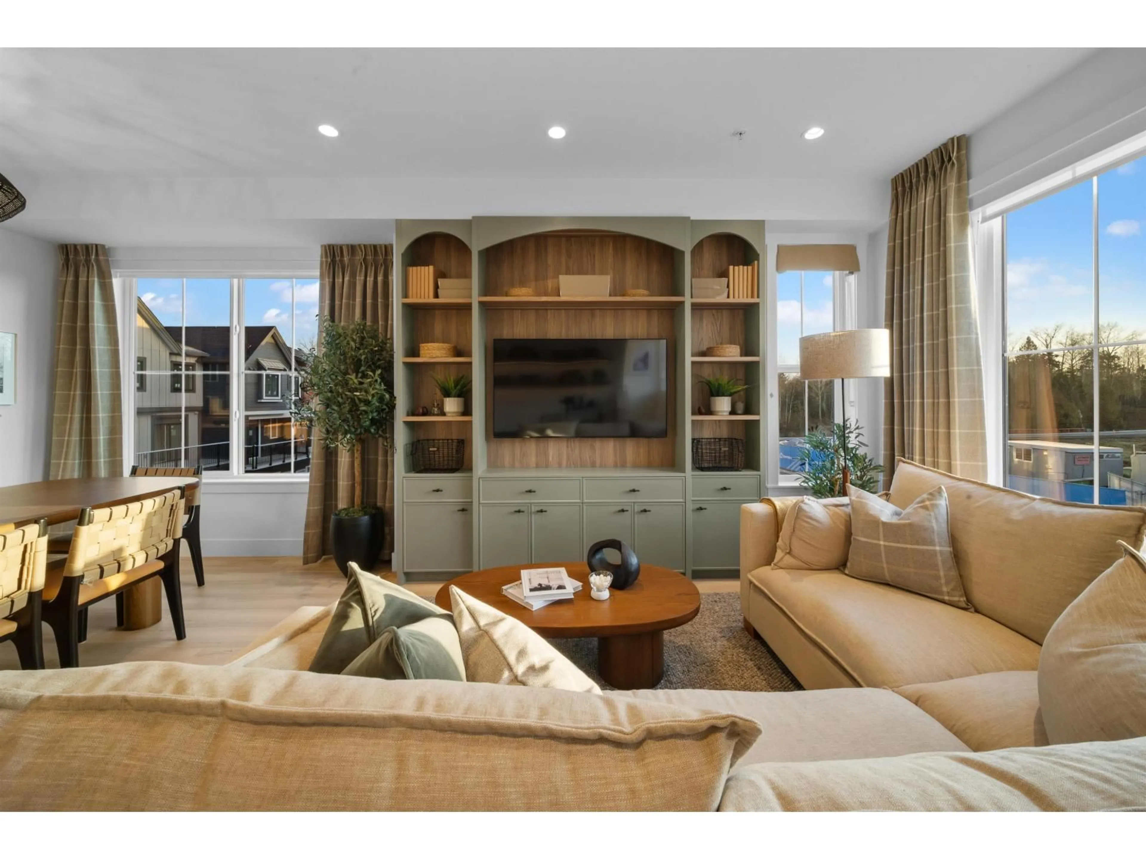 Living room with furniture, unknown for 25 - 7661 198B STREET, Langley British Columbia V0V0V0