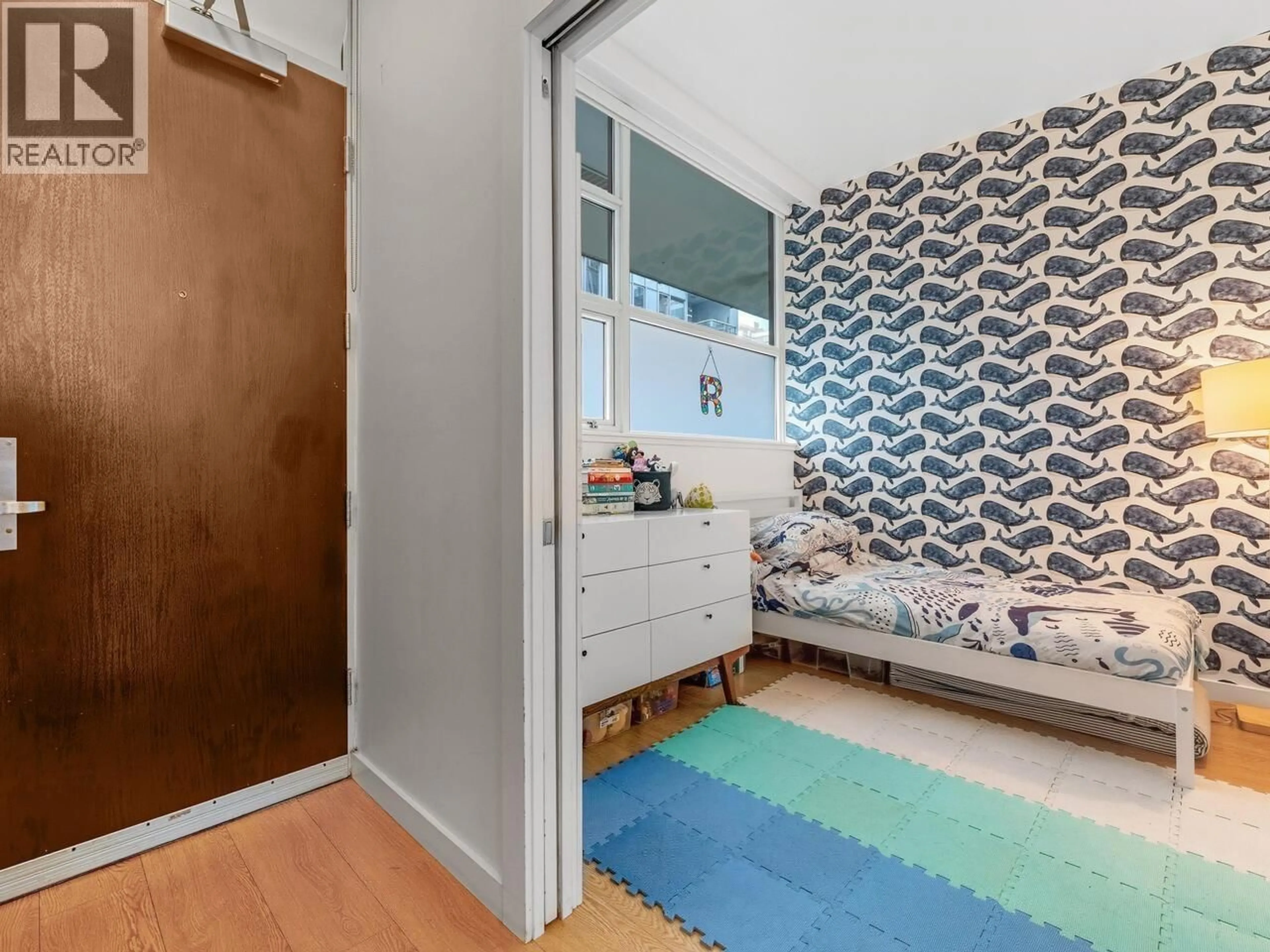 Indoor entryway for 305 - 123 1ST AVENUE, Vancouver British Columbia V5Y0E2