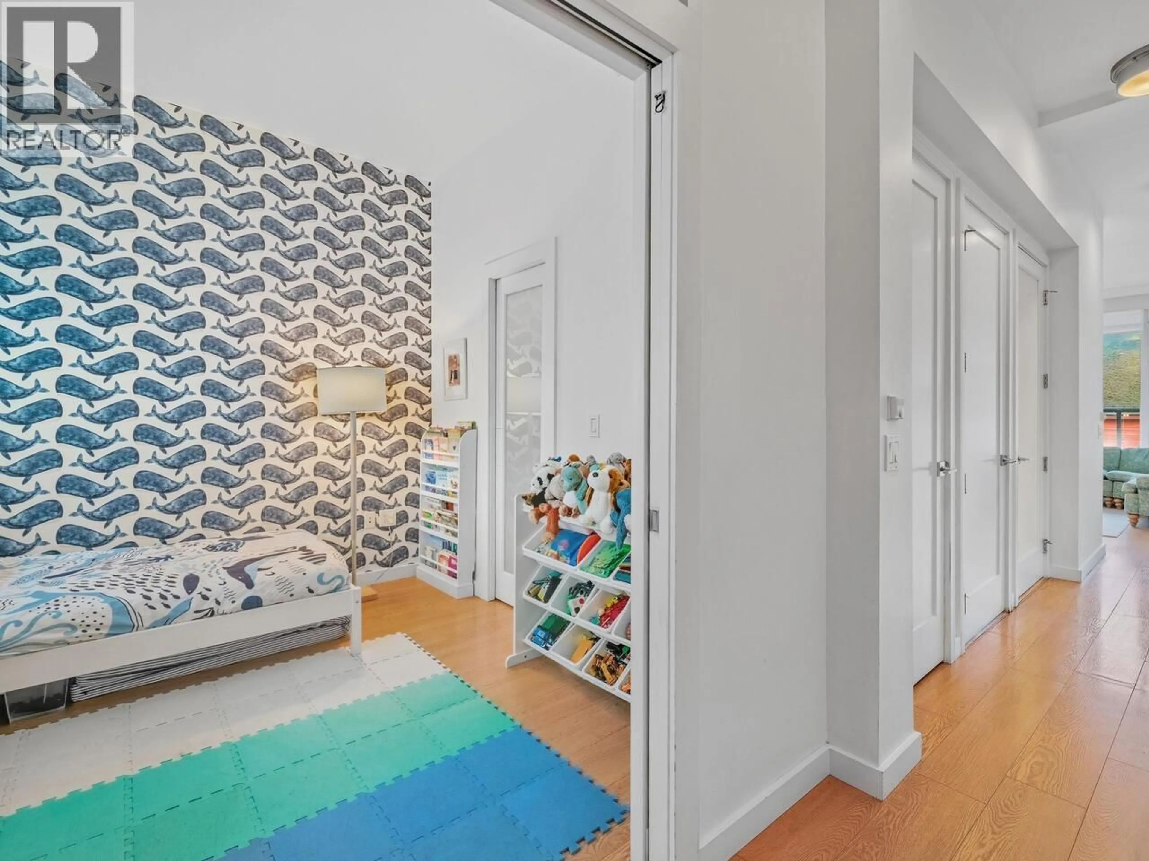 Indoor entryway for 305 - 123 1ST AVENUE, Vancouver British Columbia V5Y0E2