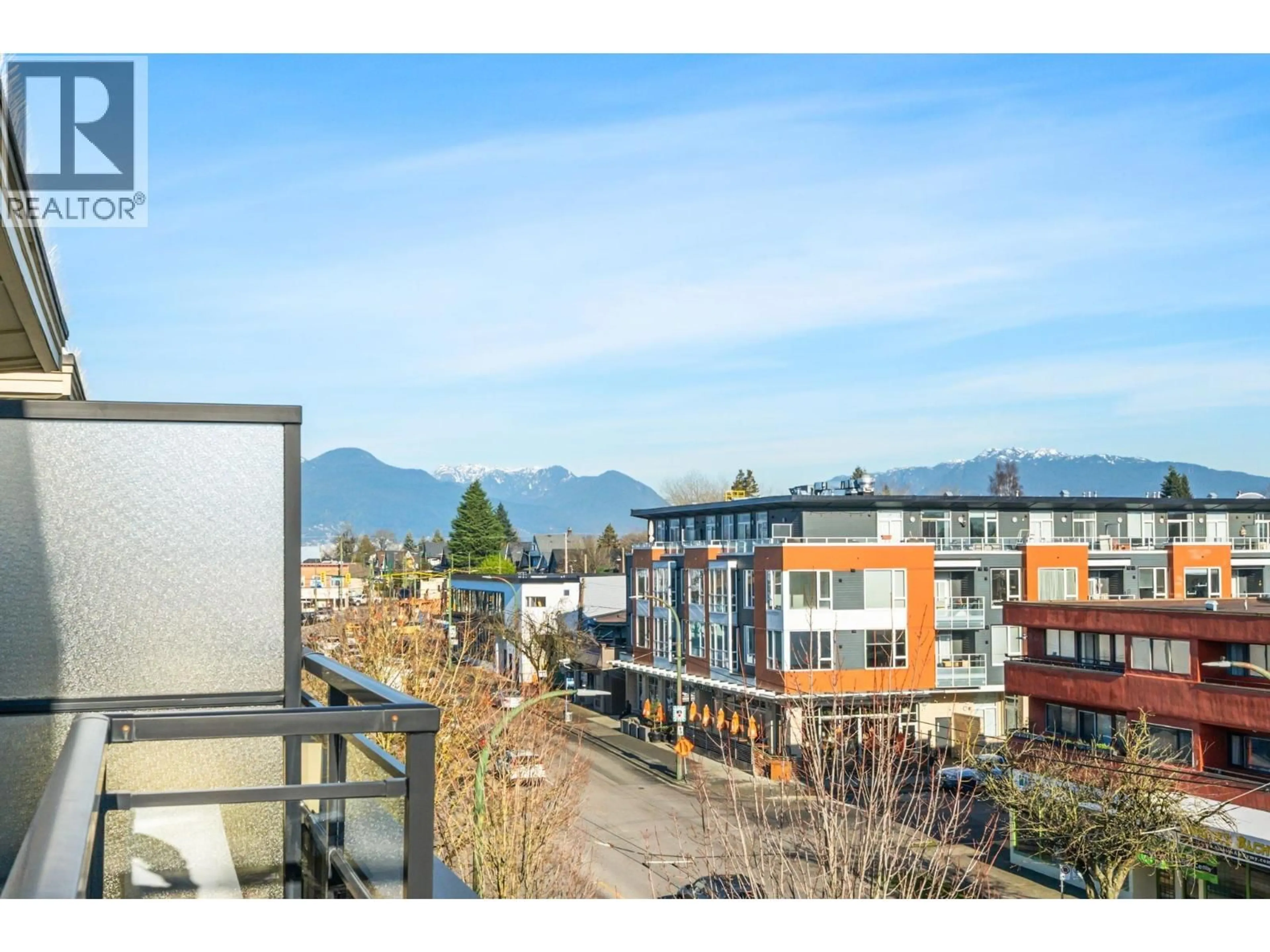 Unknown for PH8 - 688 17TH AVENUE, Vancouver British Columbia V5V0A8