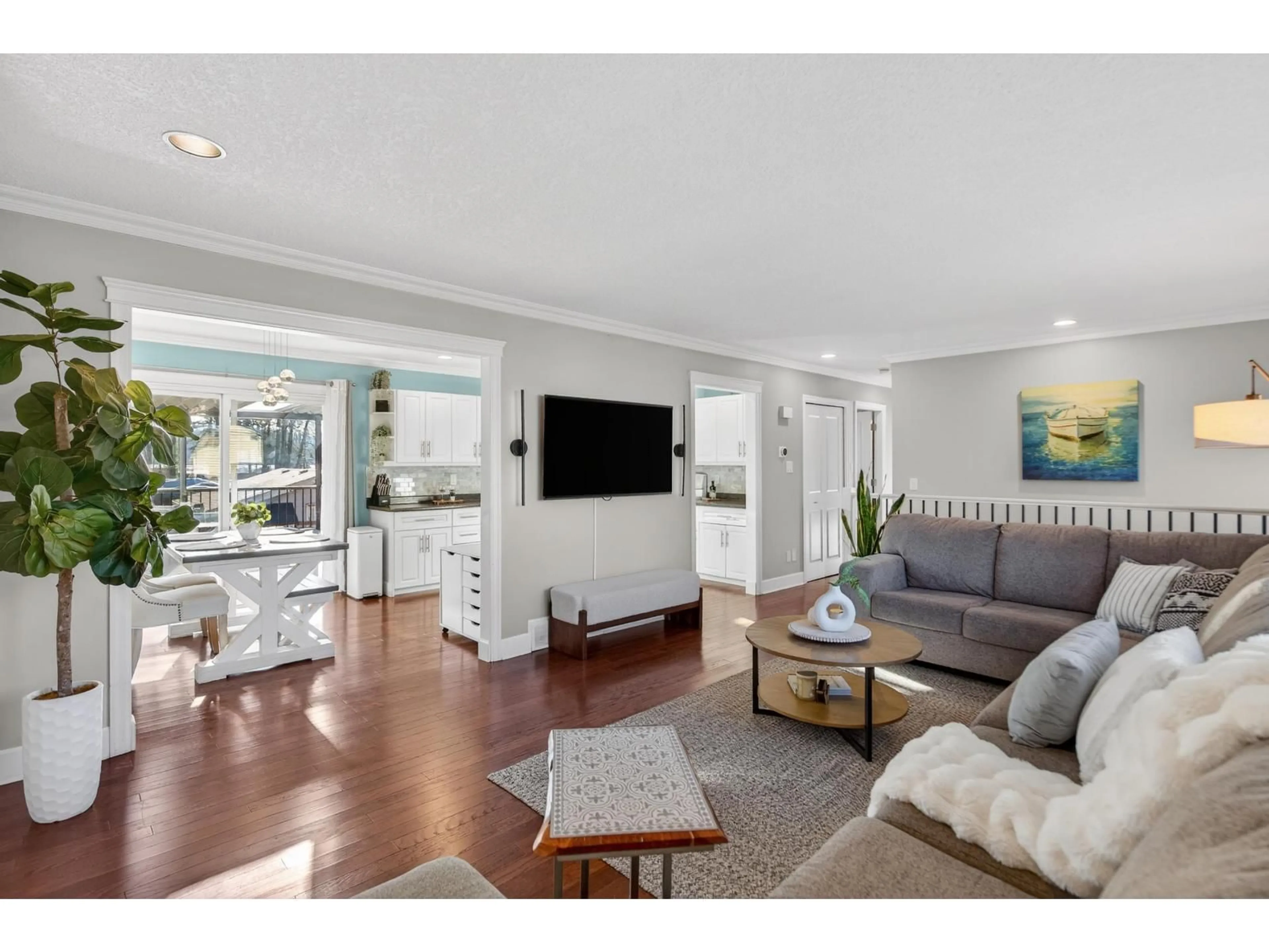 Living room with furniture, unknown for 34974 CLAYBURN ROAD, Abbotsford British Columbia V2S7Y9