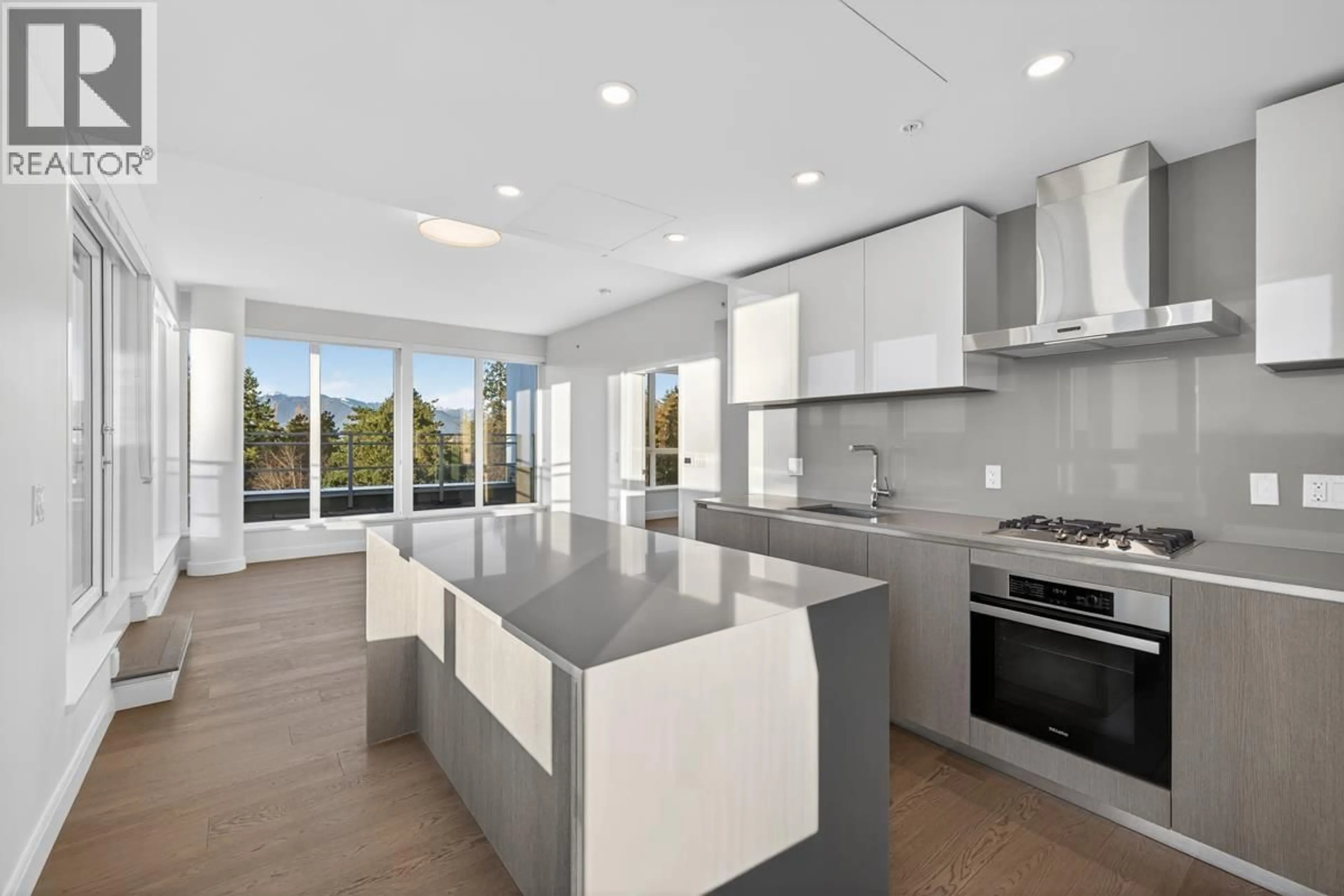 Open concept kitchen, ceramic/tile floor for 602 - 4908 CAMBIE STREET, Vancouver British Columbia V5Z0K1
