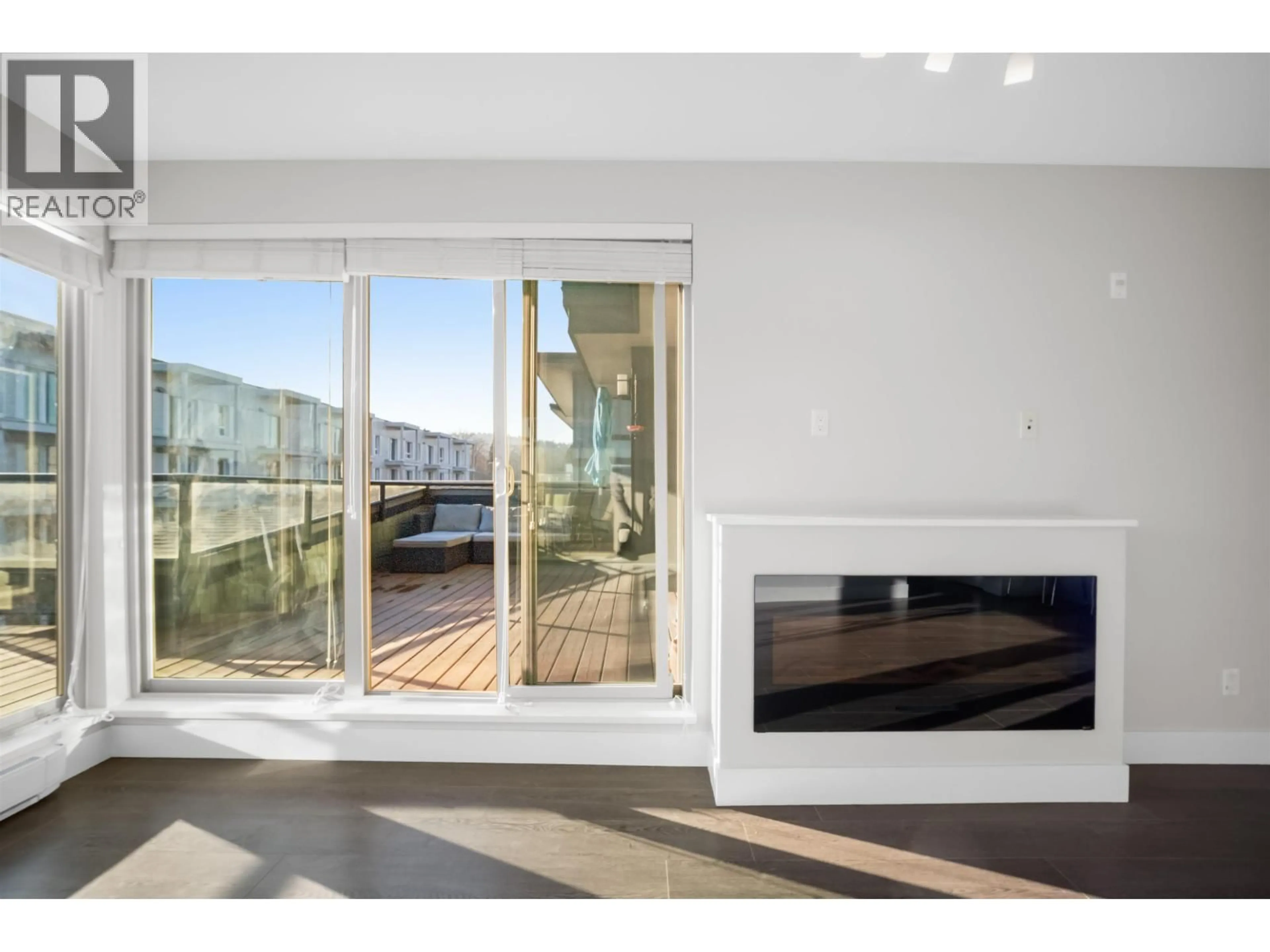 Unknown for 403 - 2460 KELLY AVENUE, Port Coquitlam British Columbia V3C0E3