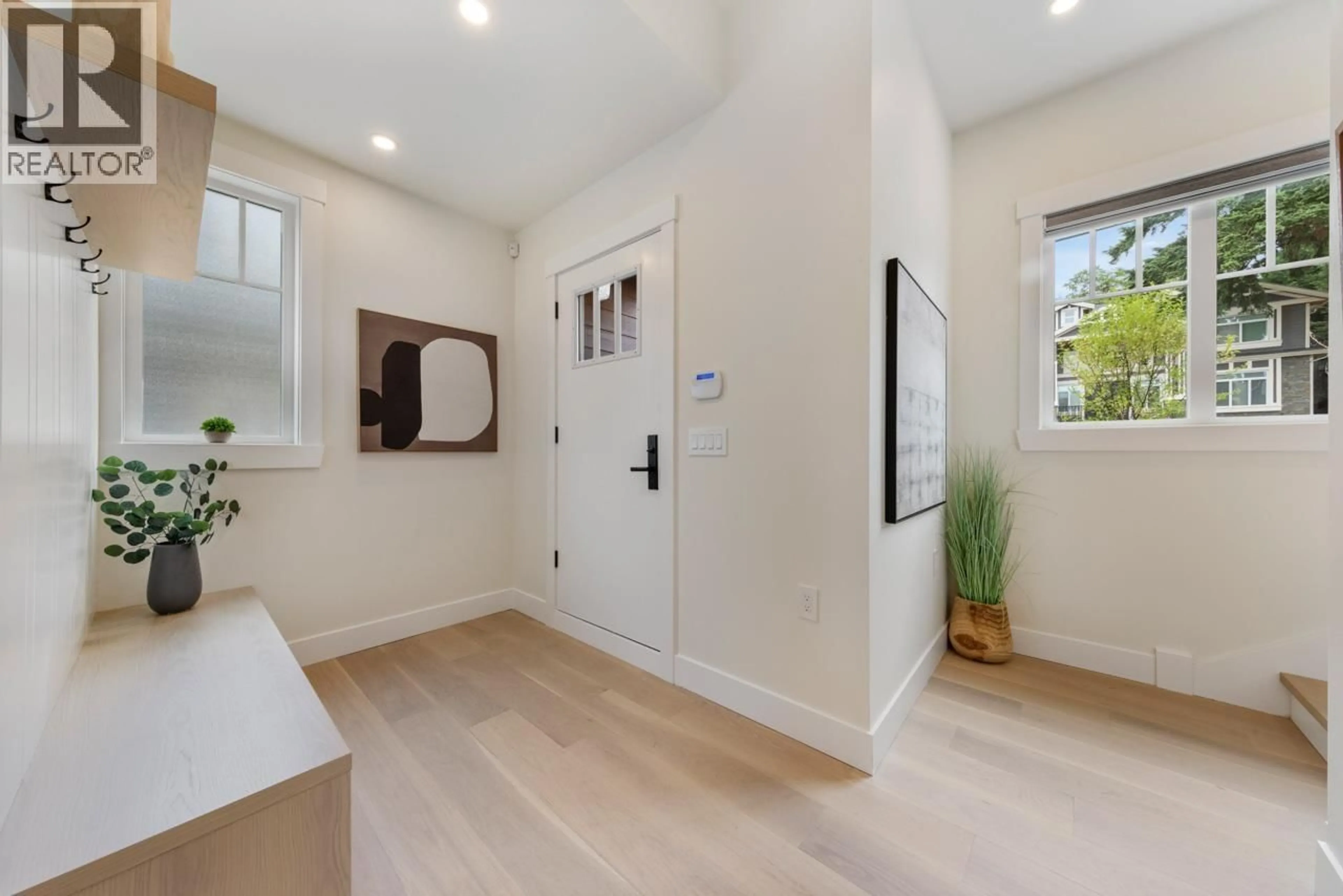 Indoor entryway for 104 - 235 LEBLEU STREET, Coquitlam British Columbia V3K4L7