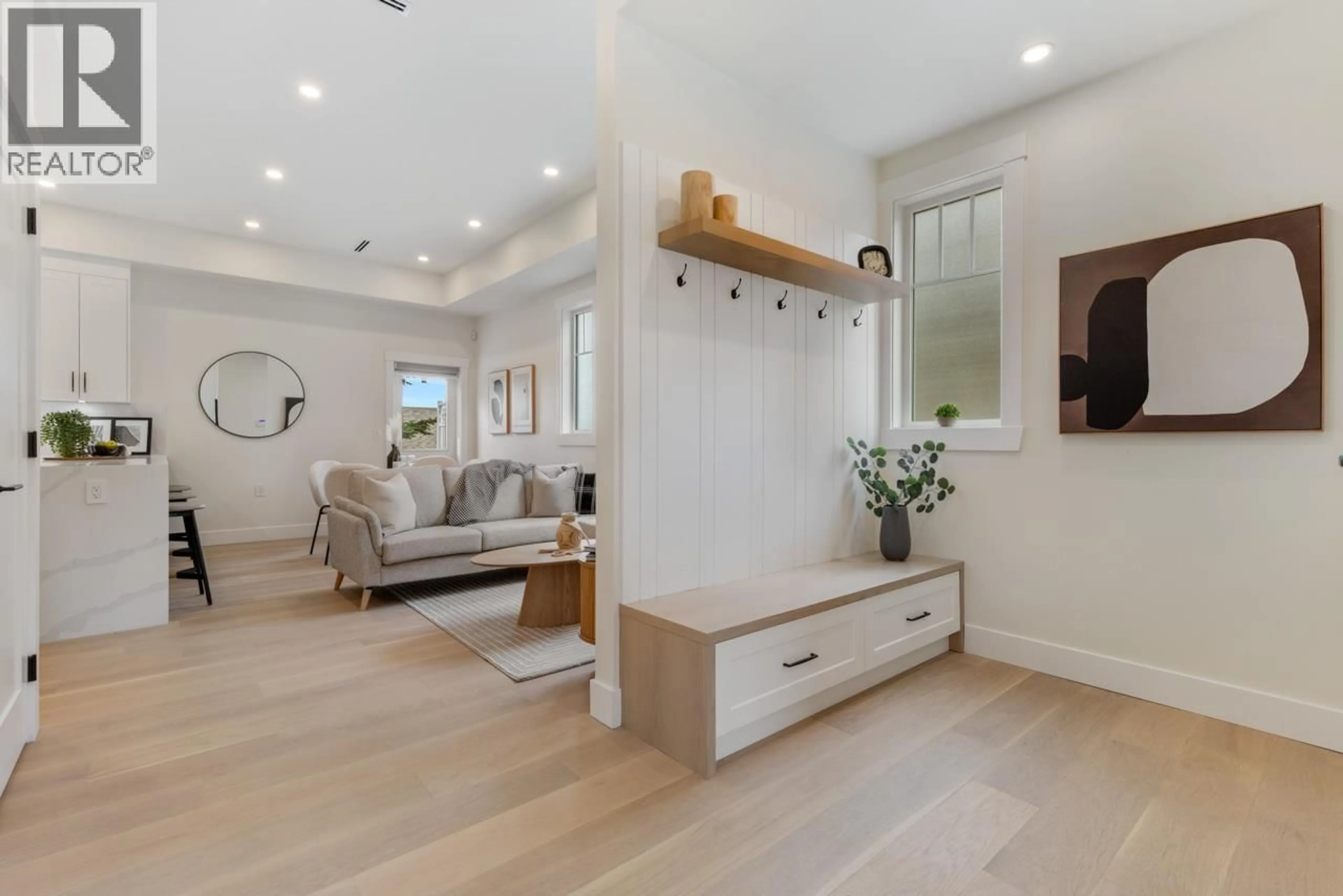 Indoor entryway for 104 - 235 LEBLEU STREET, Coquitlam British Columbia V3K4L7