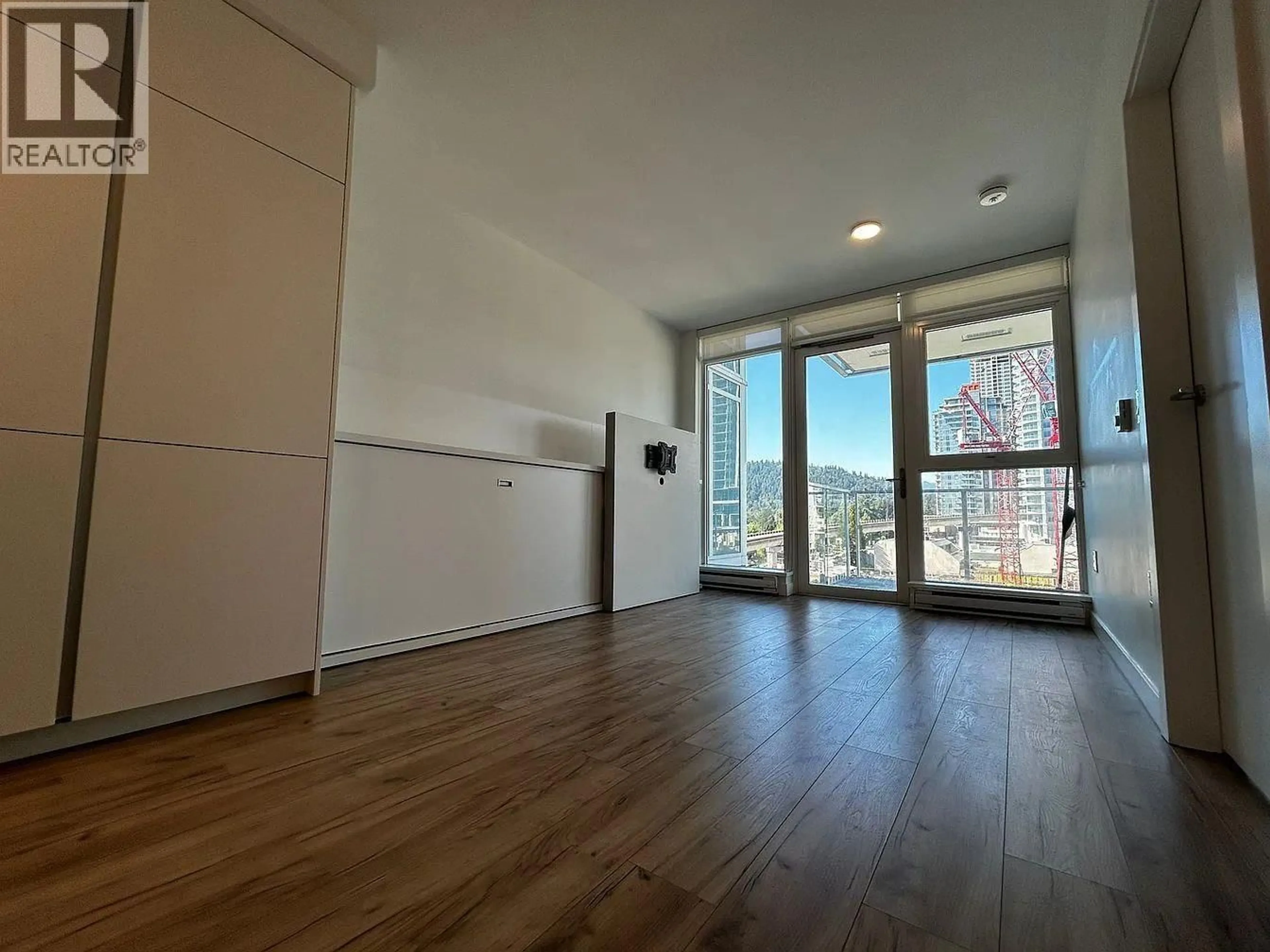 A pic of a room for 608 - 652 WHITING WAY, Coquitlam British Columbia V3J0K3