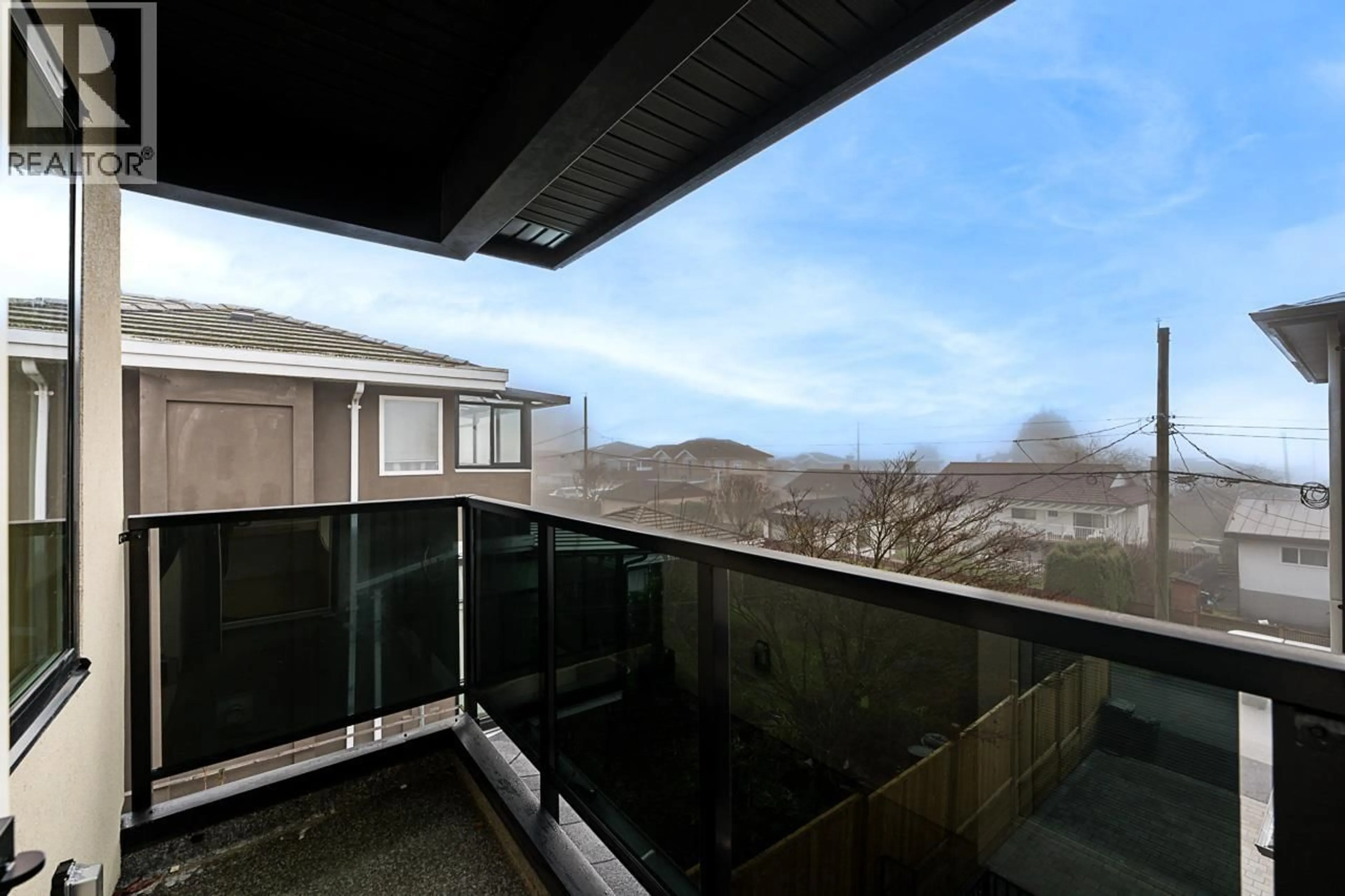 Balcony in the apartment, unknown for 2 - 6554 CHARLES STREET, Burnaby British Columbia V5B2H1