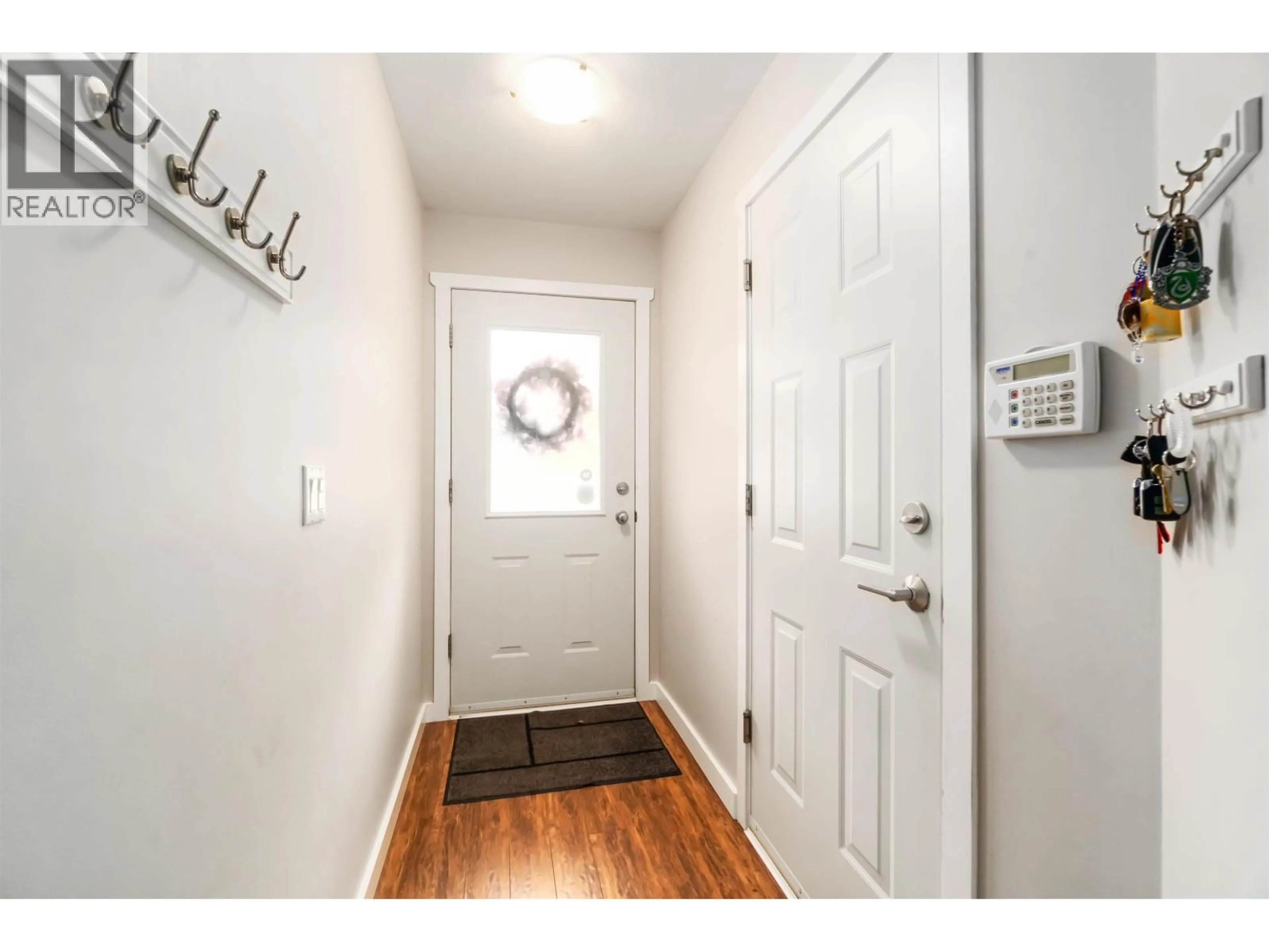 Indoor entryway for 126 - 1055 RIVERWOOD GATE, Port Coquitlam British Columbia V3B8C3