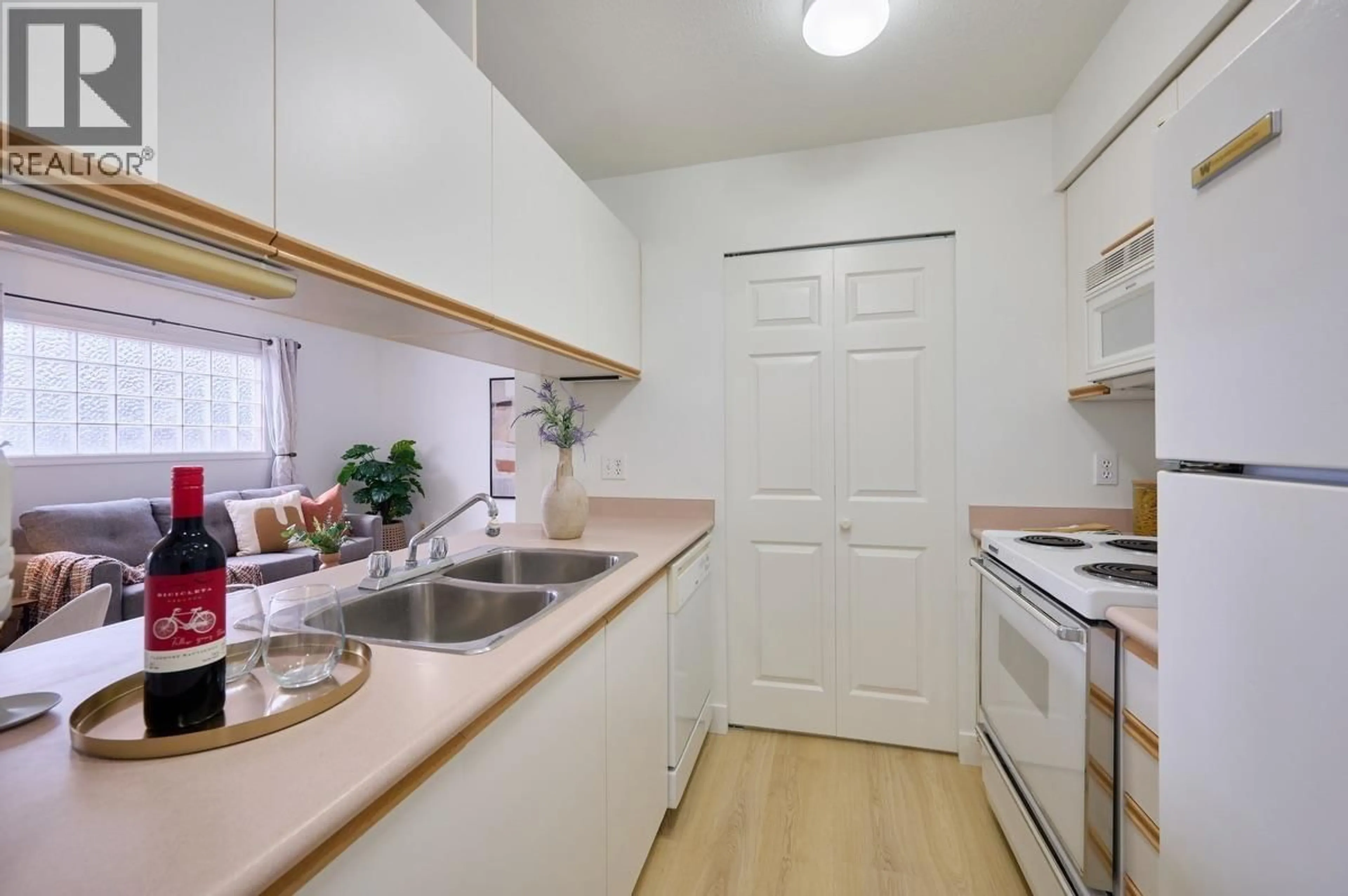 Standard kitchen, unknown for 11 - 1328 73RD AVENUE, Vancouver British Columbia V6P3E7