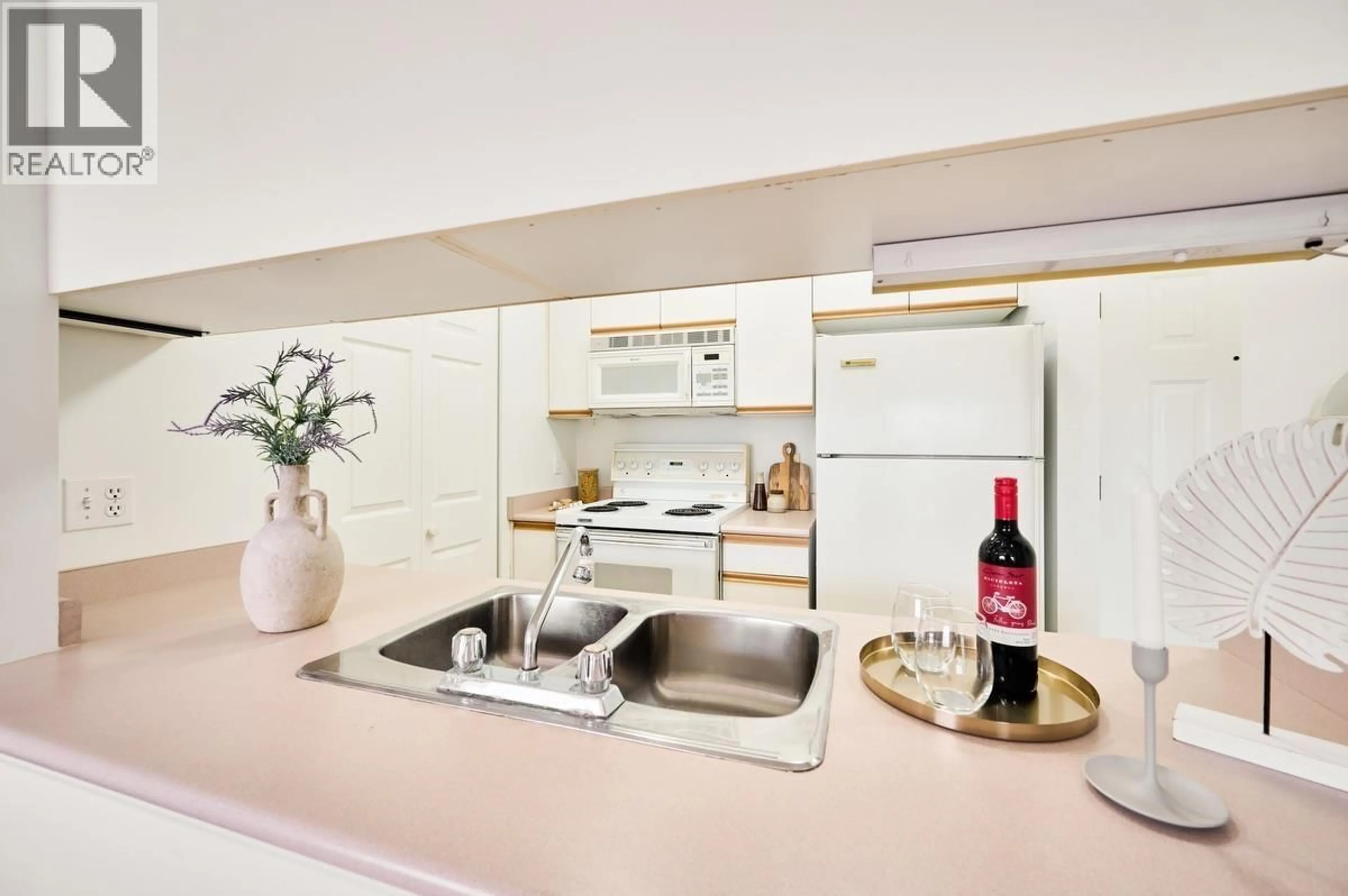 Standard kitchen, unknown for 11 - 1328 73RD AVENUE, Vancouver British Columbia V6P3E7