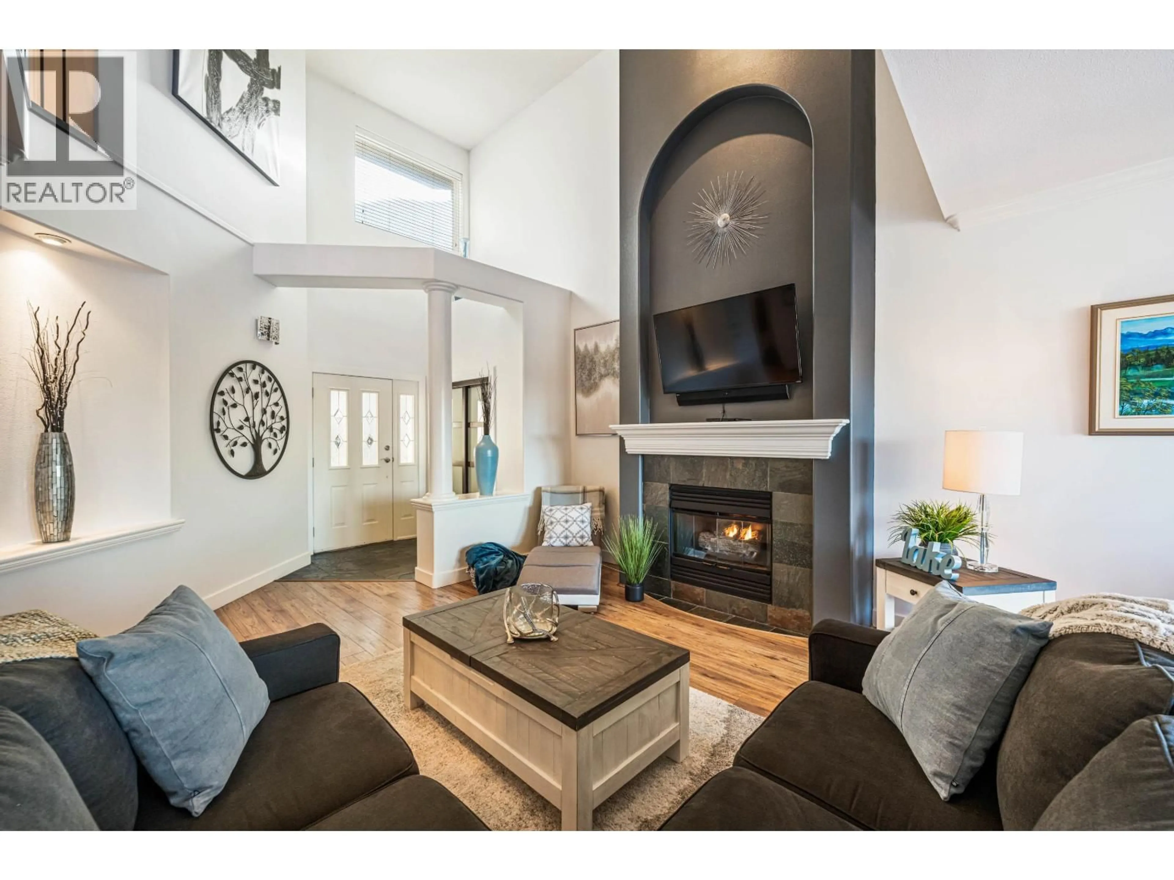 Living room with furniture, unknown for 52 - 678 CITADEL DRIVE, Port Coquitlam British Columbia V3C6M7