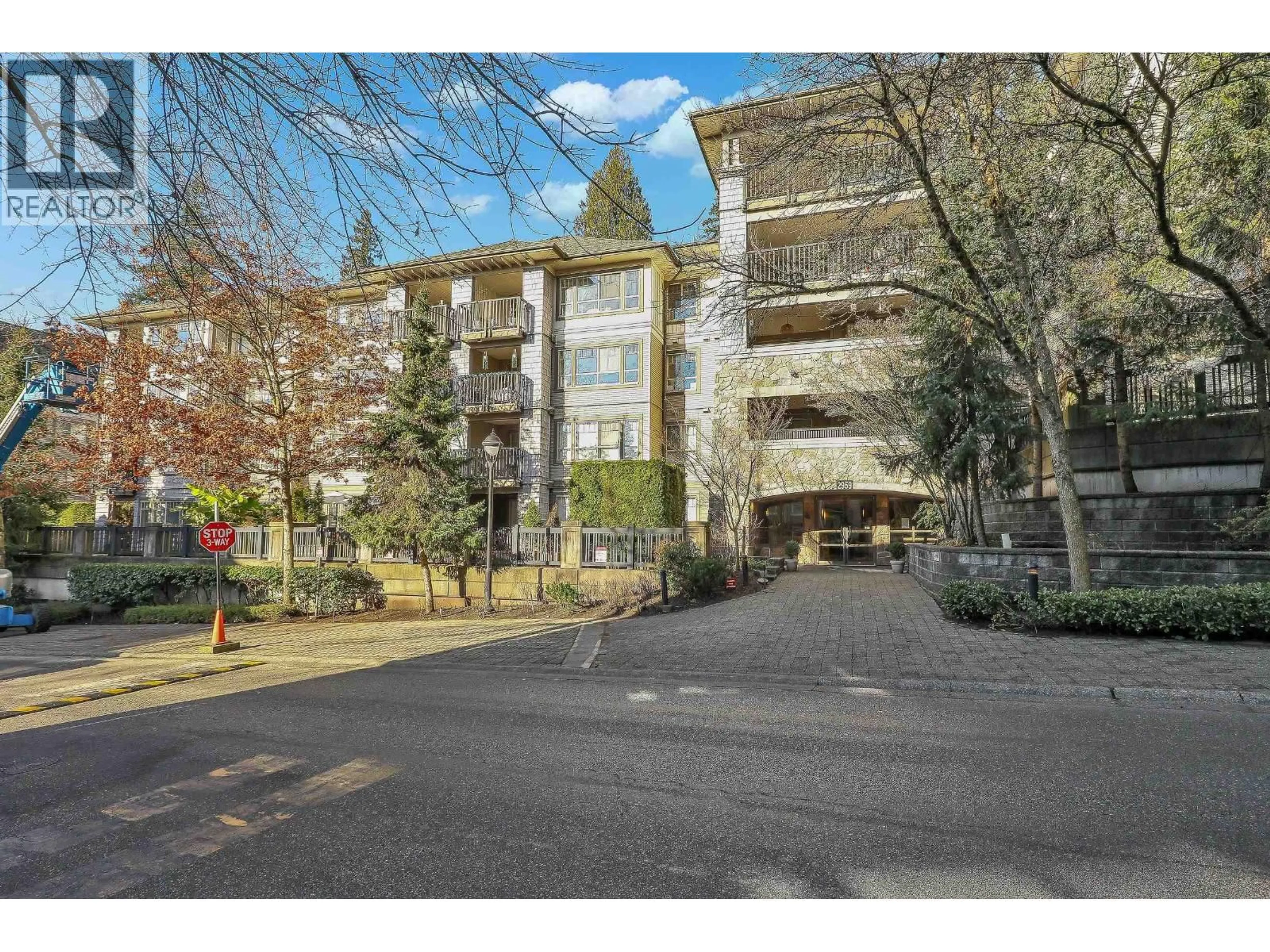 A pic from outside/outdoor area/front of a property/back of a property/a pic from drone, unknown for #106 - 2959 SILVER SPRINGS BOULEVARD, Coquitlam British Columbia V3E3S5
