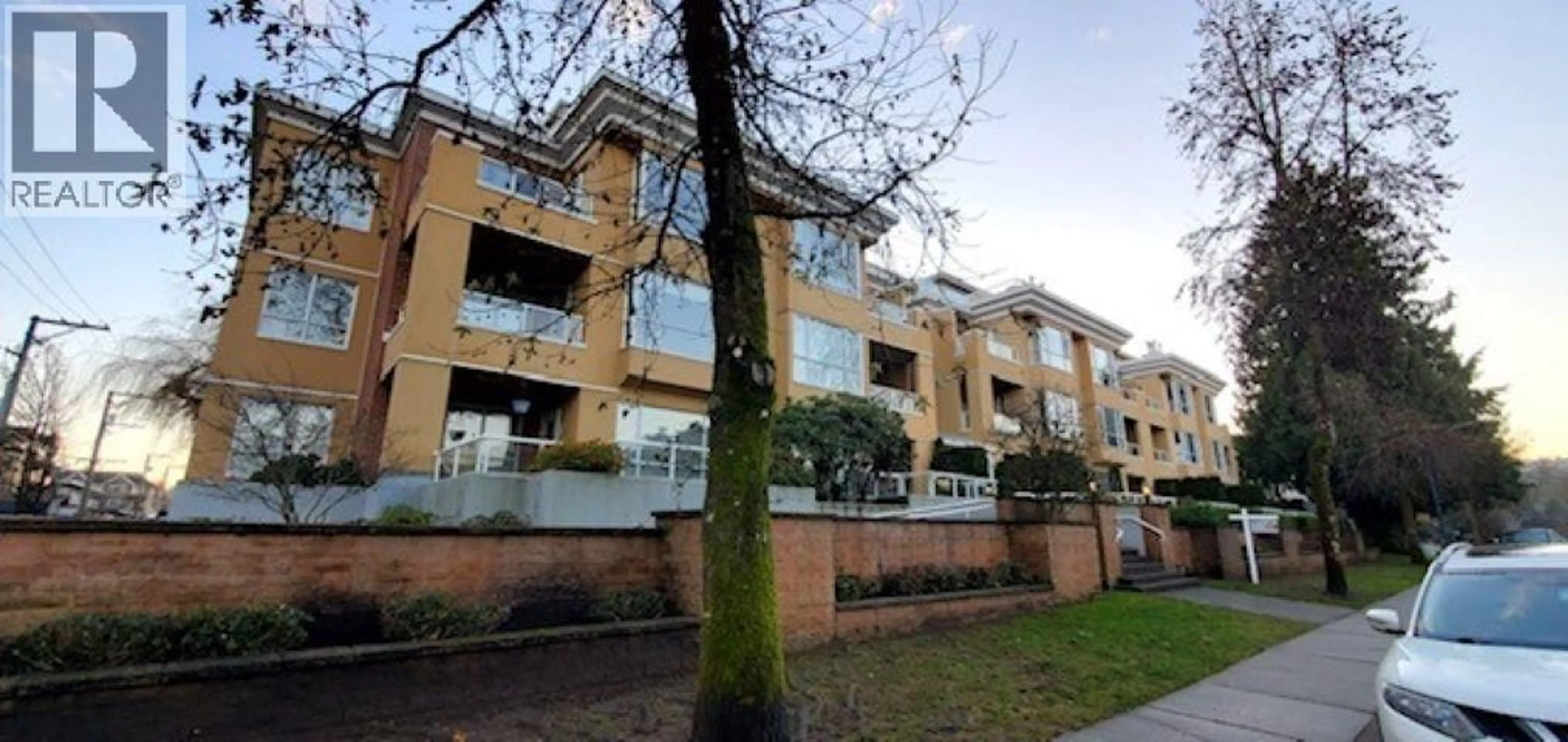 Unknown for 308 - 2340 HAWTHORNE AVENUE, Port Coquitlam British Columbia V3C1W9