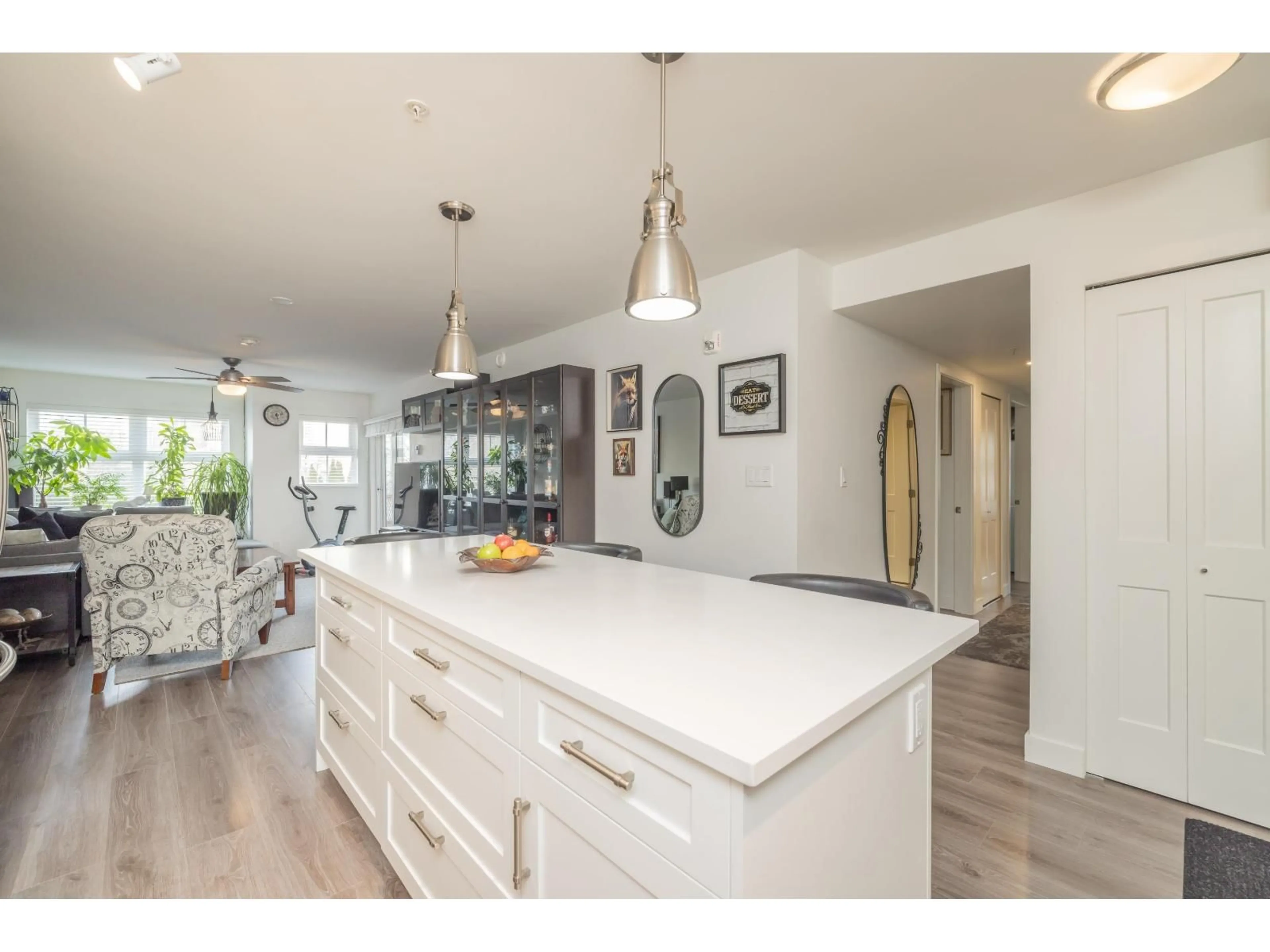 Open concept kitchen, unknown for 261 - 27358 32 AVENUE, Langley British Columbia V4W3M5