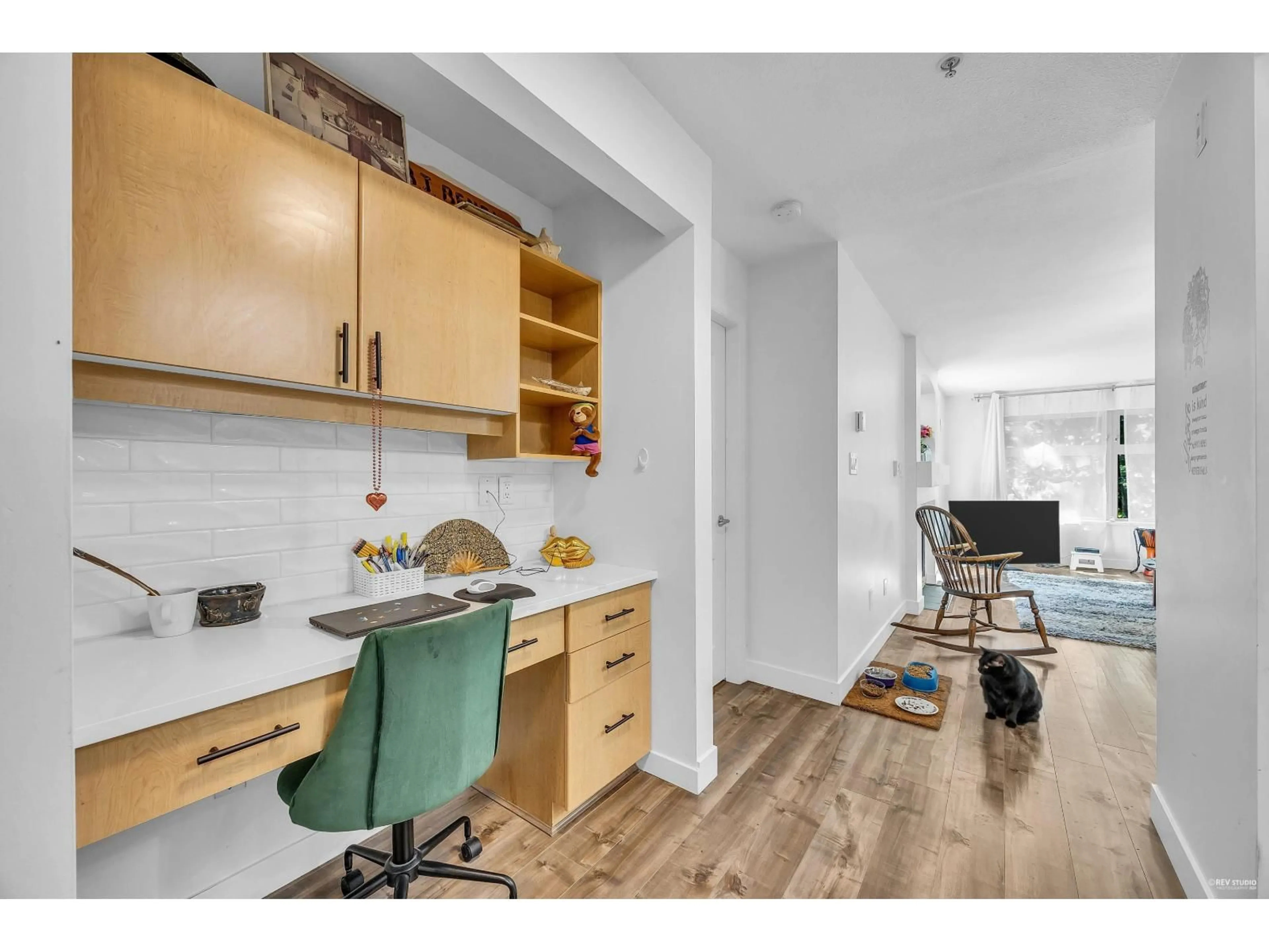 Unknown for 310 - 15220 GUILDFORD DRIVE EAST, Surrey British Columbia V3R0Y6