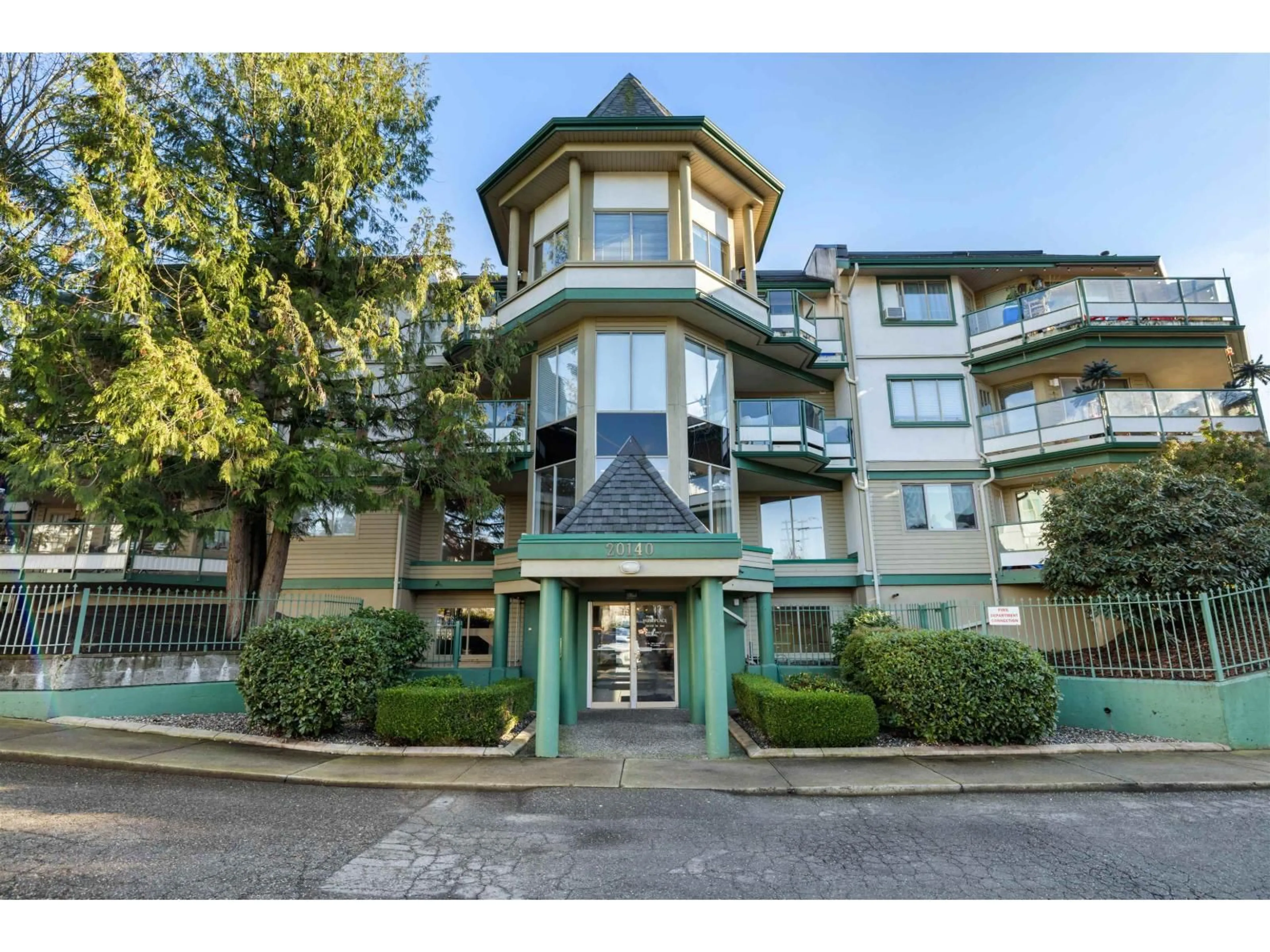 Unknown for 304 - 20140 56 AVENUE, Langley British Columbia V3A3Y4