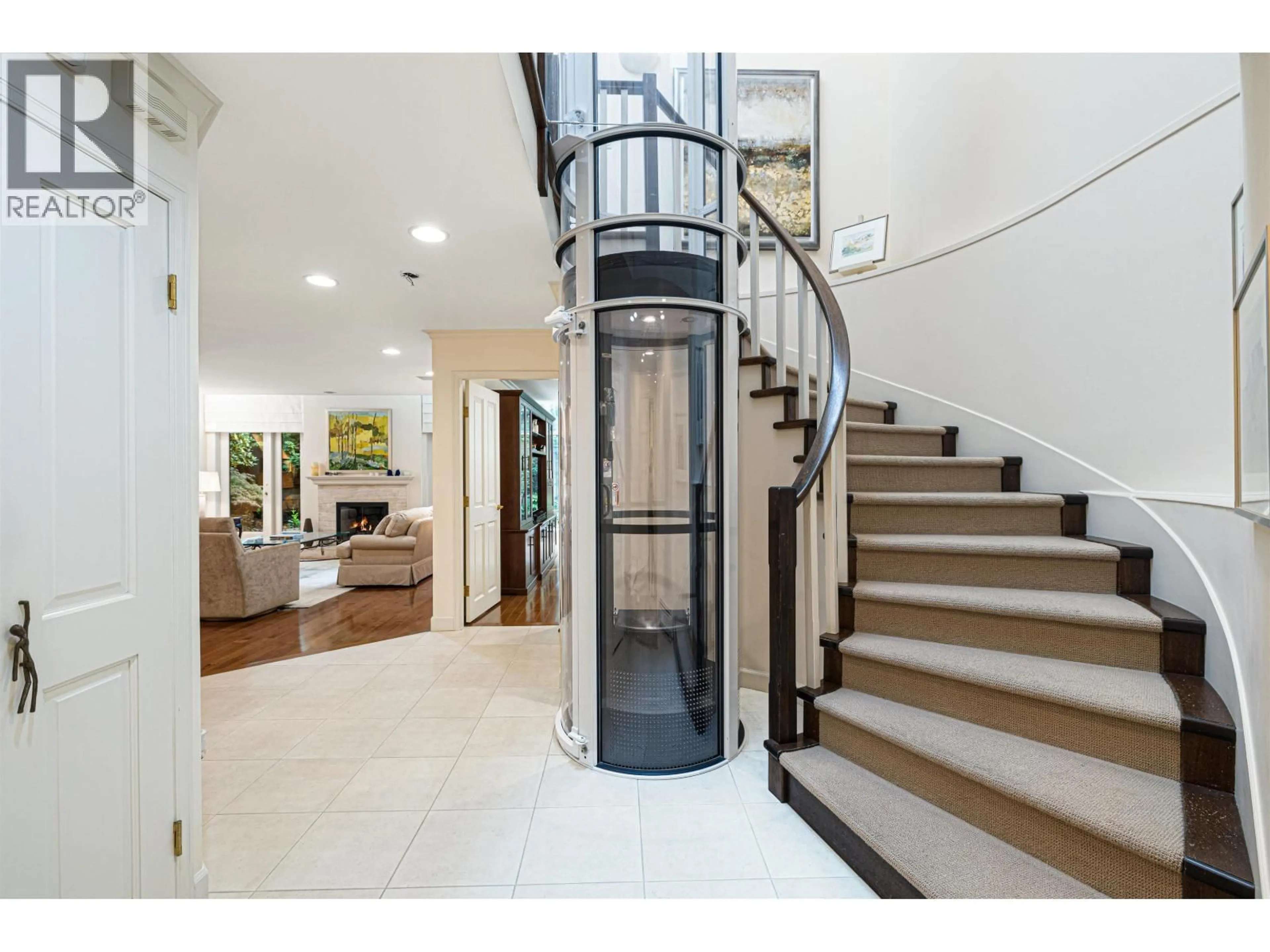 Indoor foyer for 56 - 4900 CARTIER STREET, Vancouver British Columbia V6M4H2