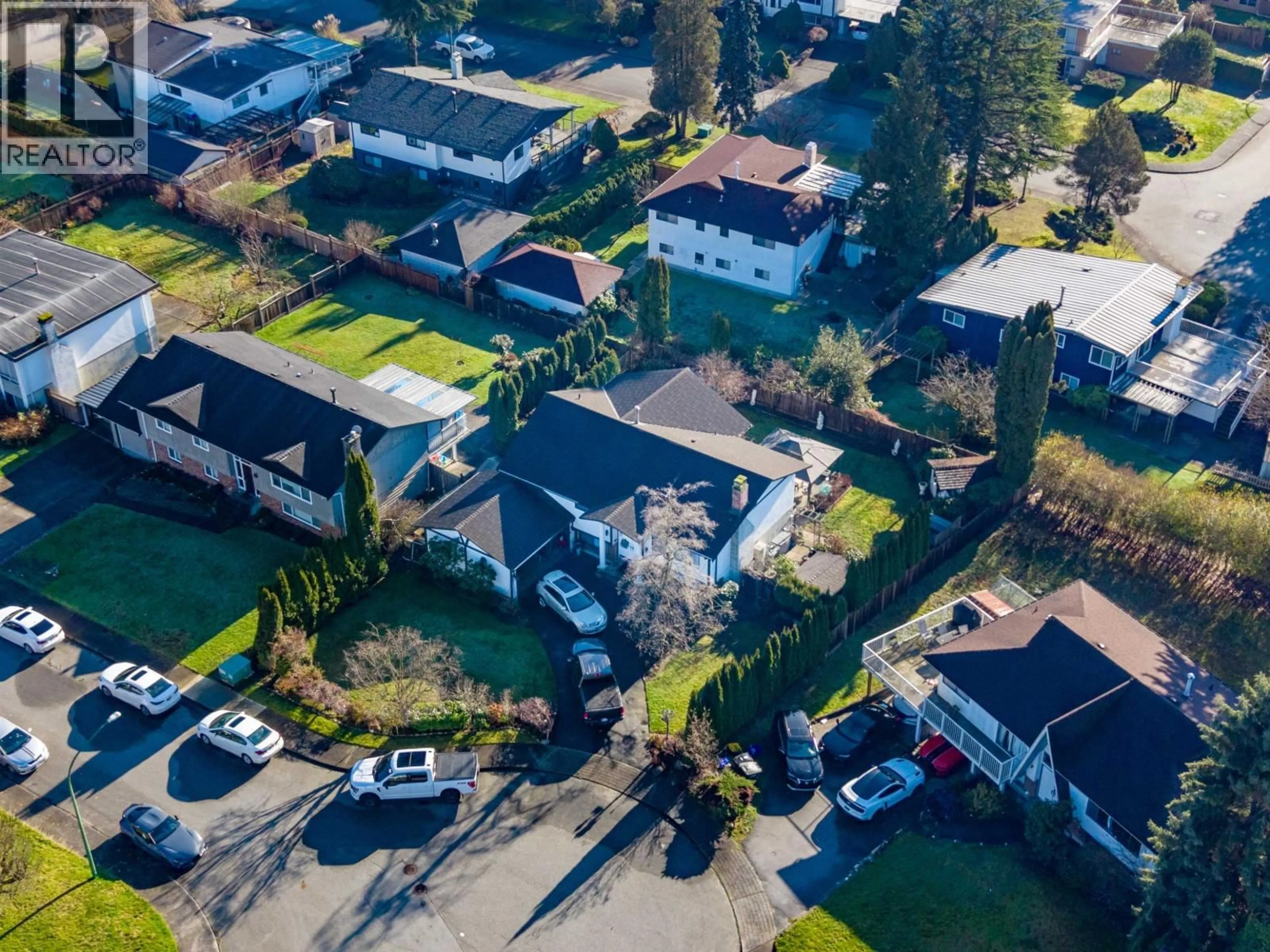 A pic from outside/outdoor area/front of a property/back of a property/a pic from drone, street for 7158 CARDINAL COURT, Burnaby British Columbia V5A1Y7