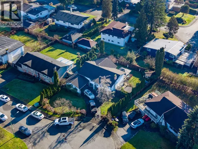 7158 CARDINAL COURT, Burnaby 3