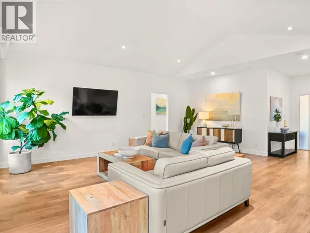 510 JORDAN WAY, Gibsons 5