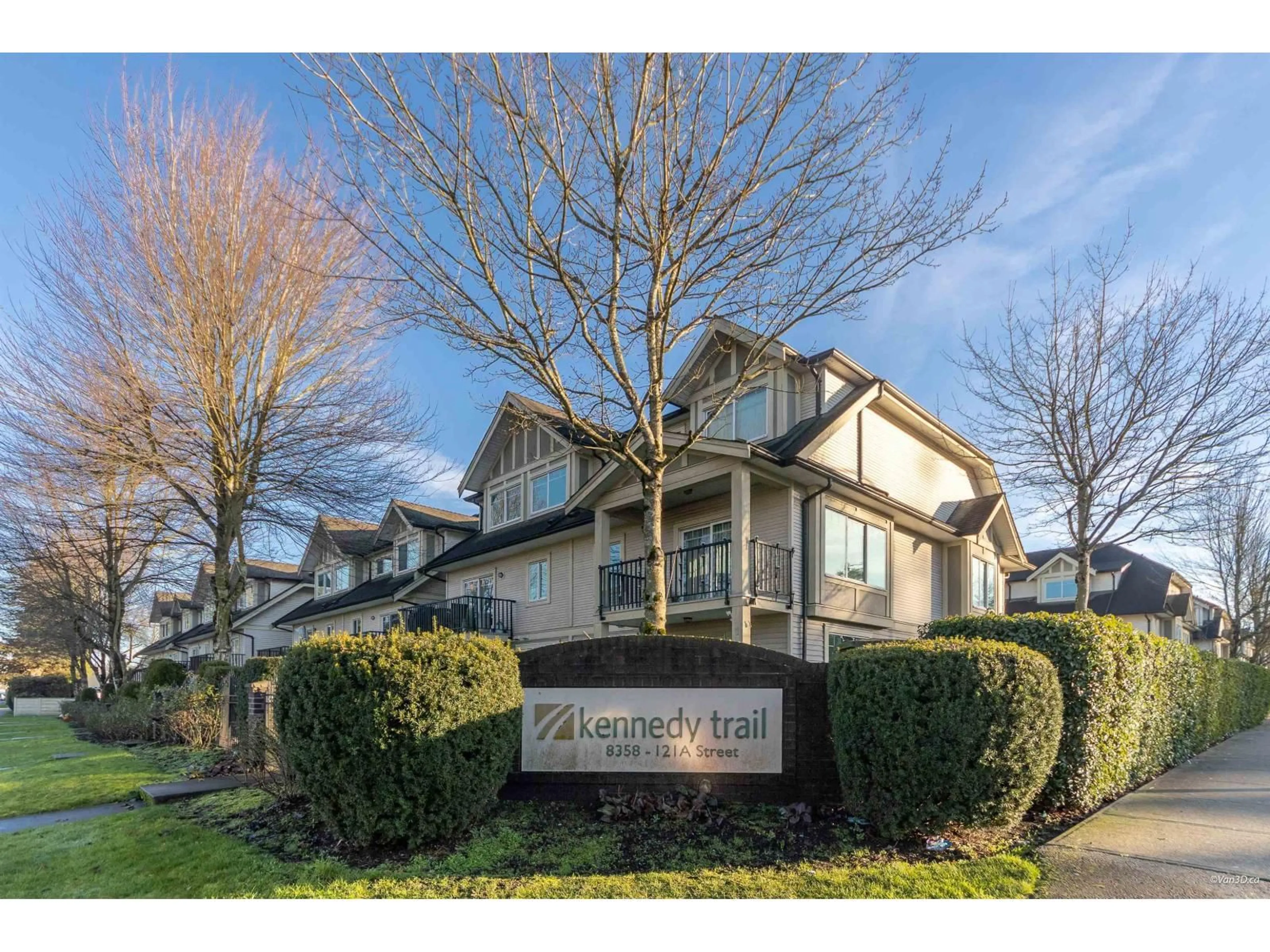 Home with vinyl exterior material, unknown for 1 - 8358 121A STREET, Surrey British Columbia V3W1T6