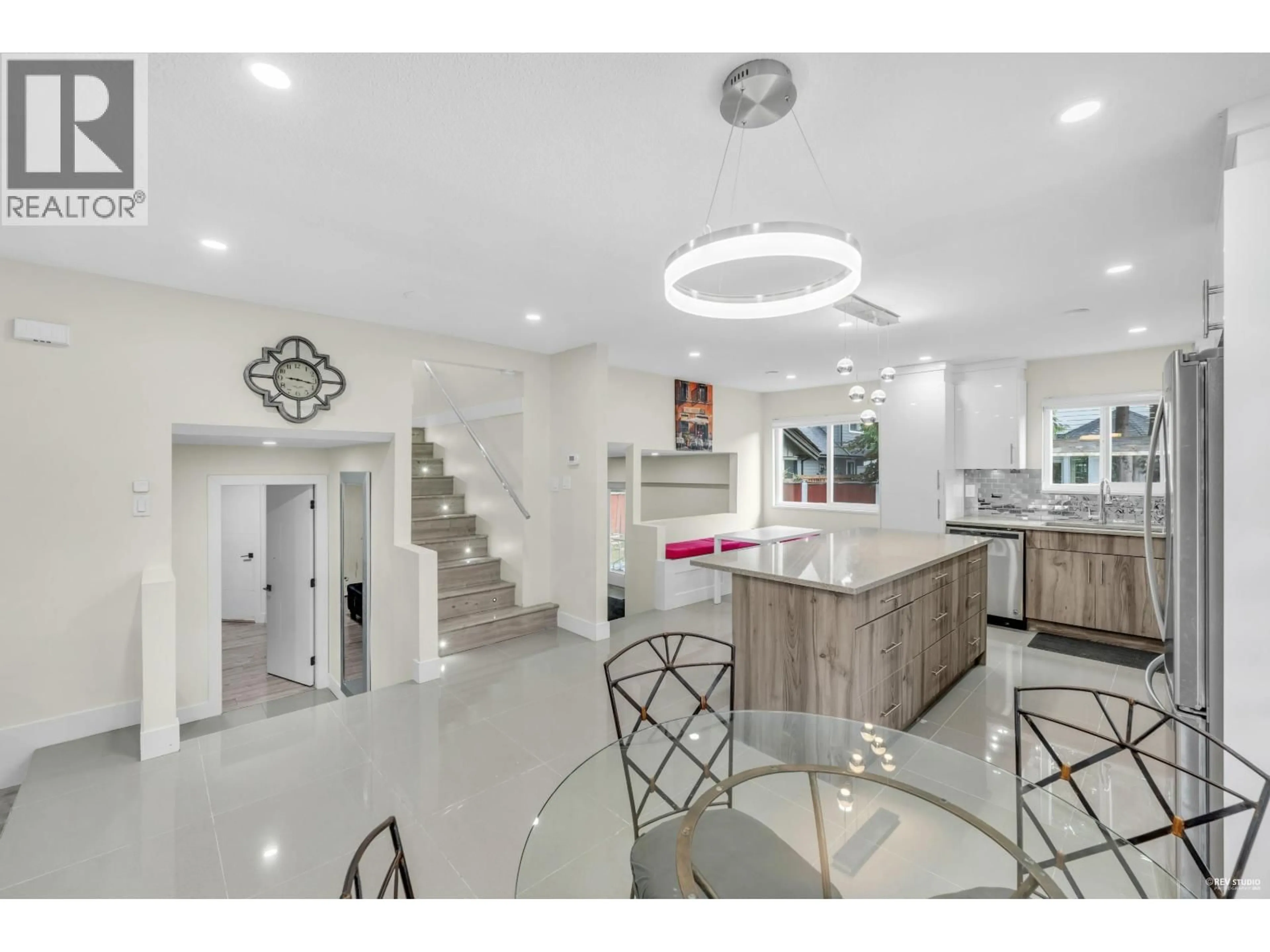 Open concept kitchen, ceramic/tile floor for 11280 CARAVEL COURT, Richmond British Columbia V7E4L2