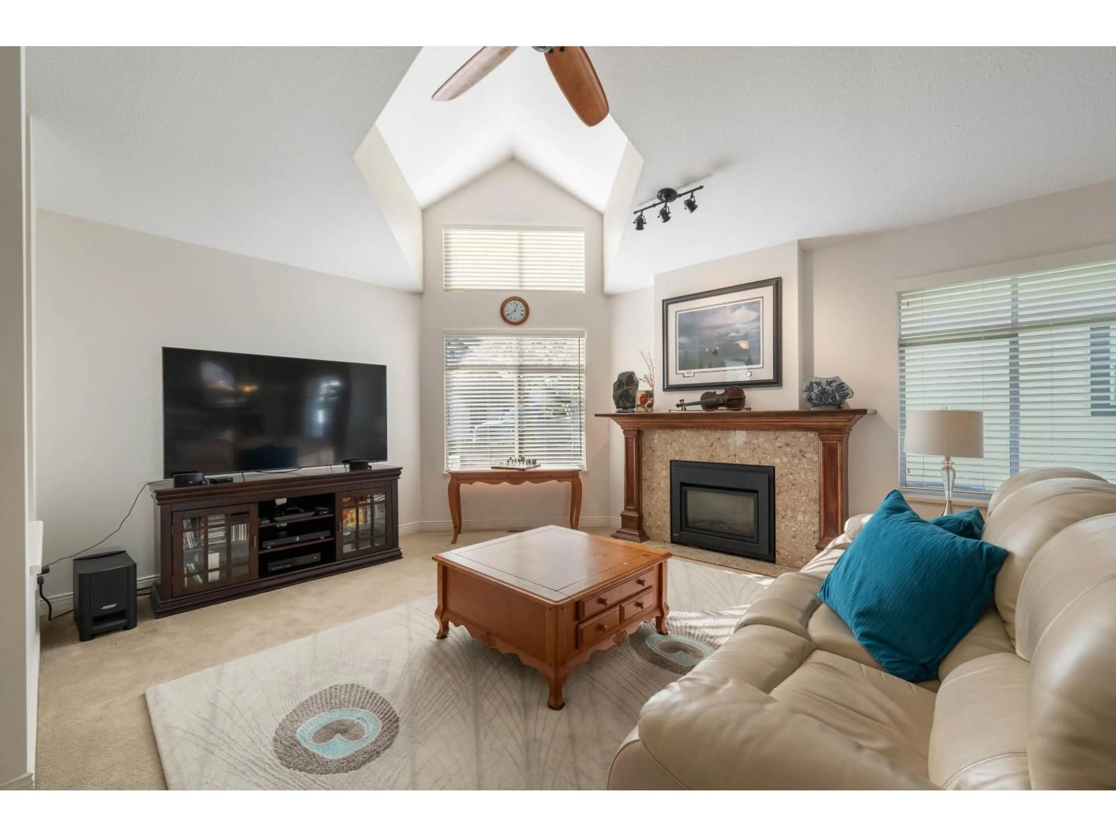 Living room with furniture, unknown for 48 - 19649 53 AVENUE, Langley British Columbia V3A8C5