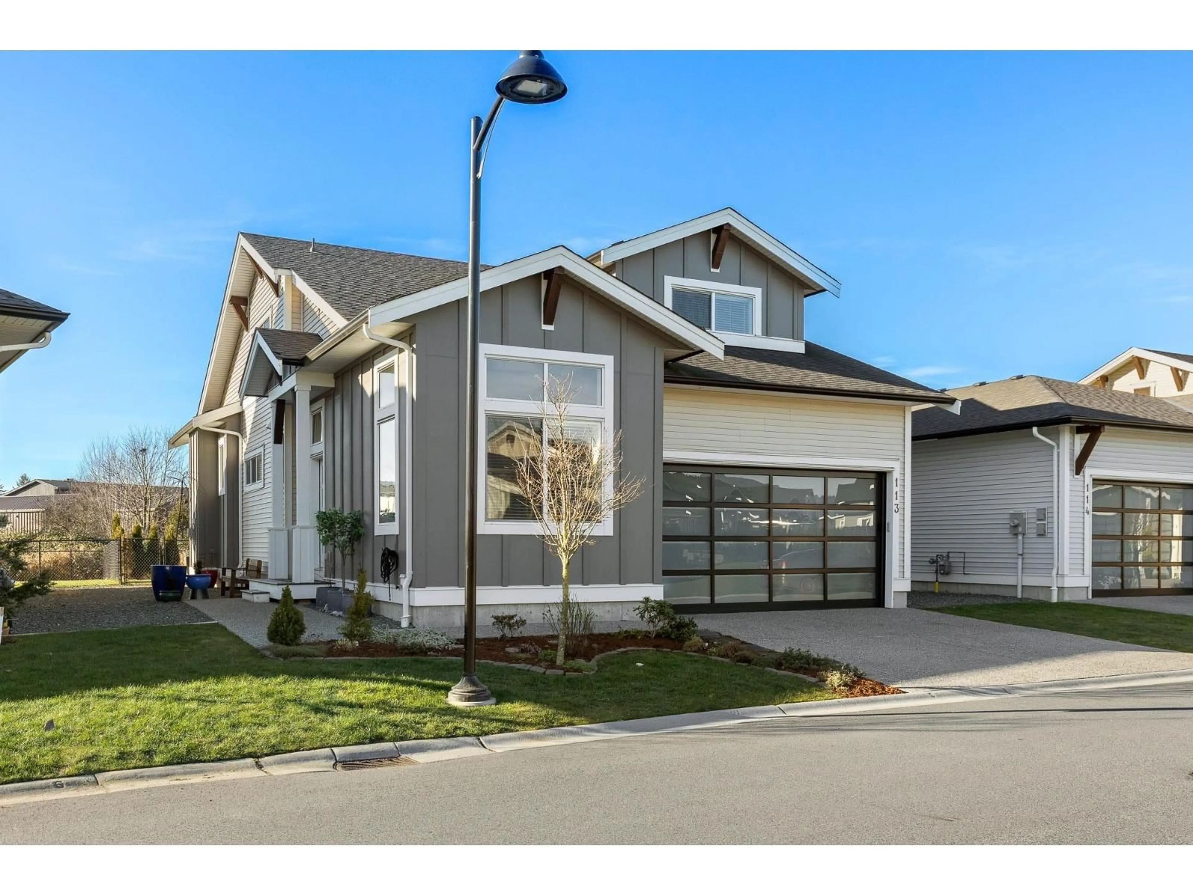 Home with vinyl exterior material, street for 113 - 46213 HAKWELES ROAD, Chilliwack British Columbia V4Z0C6