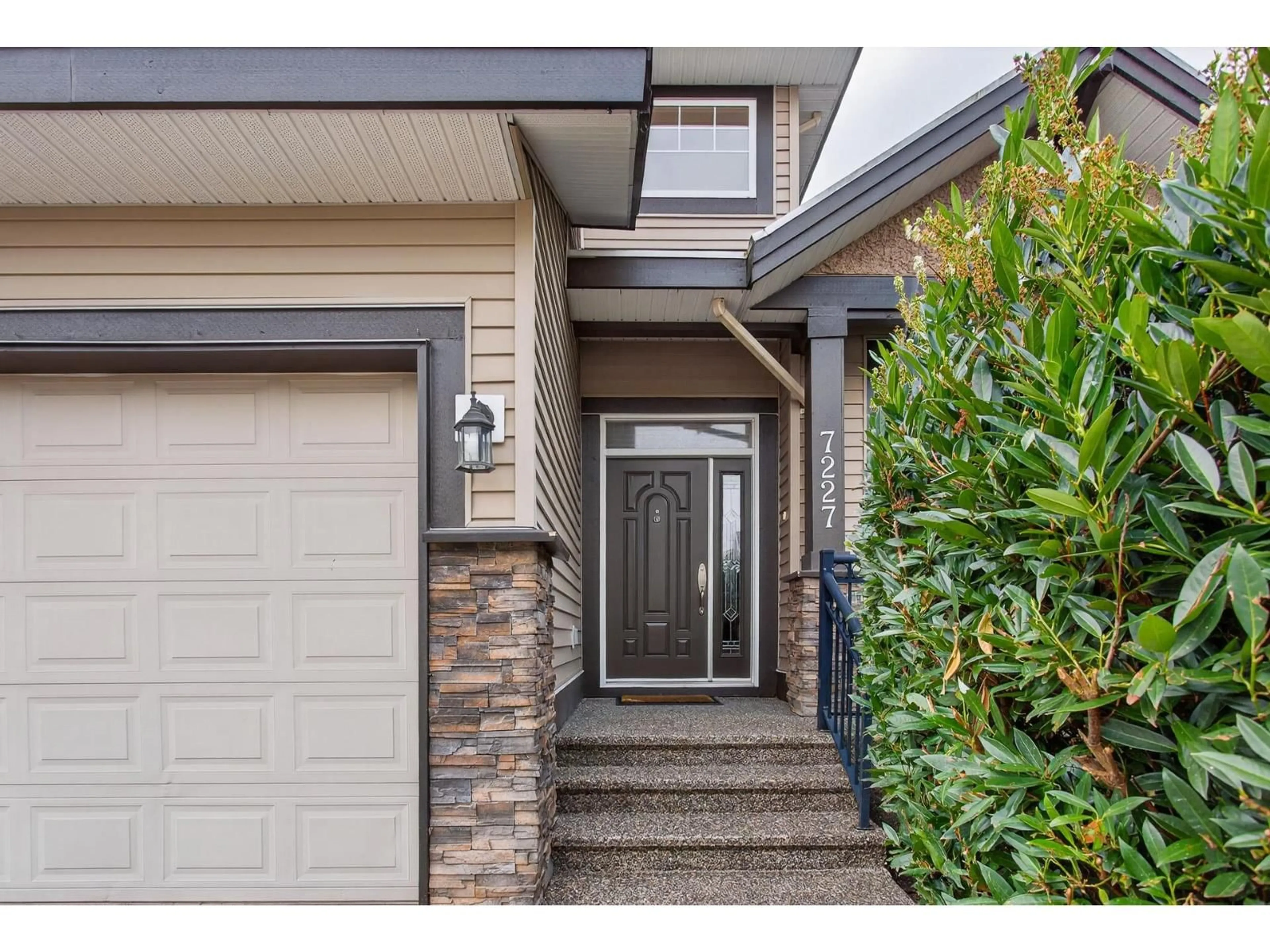 Unknown for 7227 202 STREET, Langley British Columbia V2Y3G4