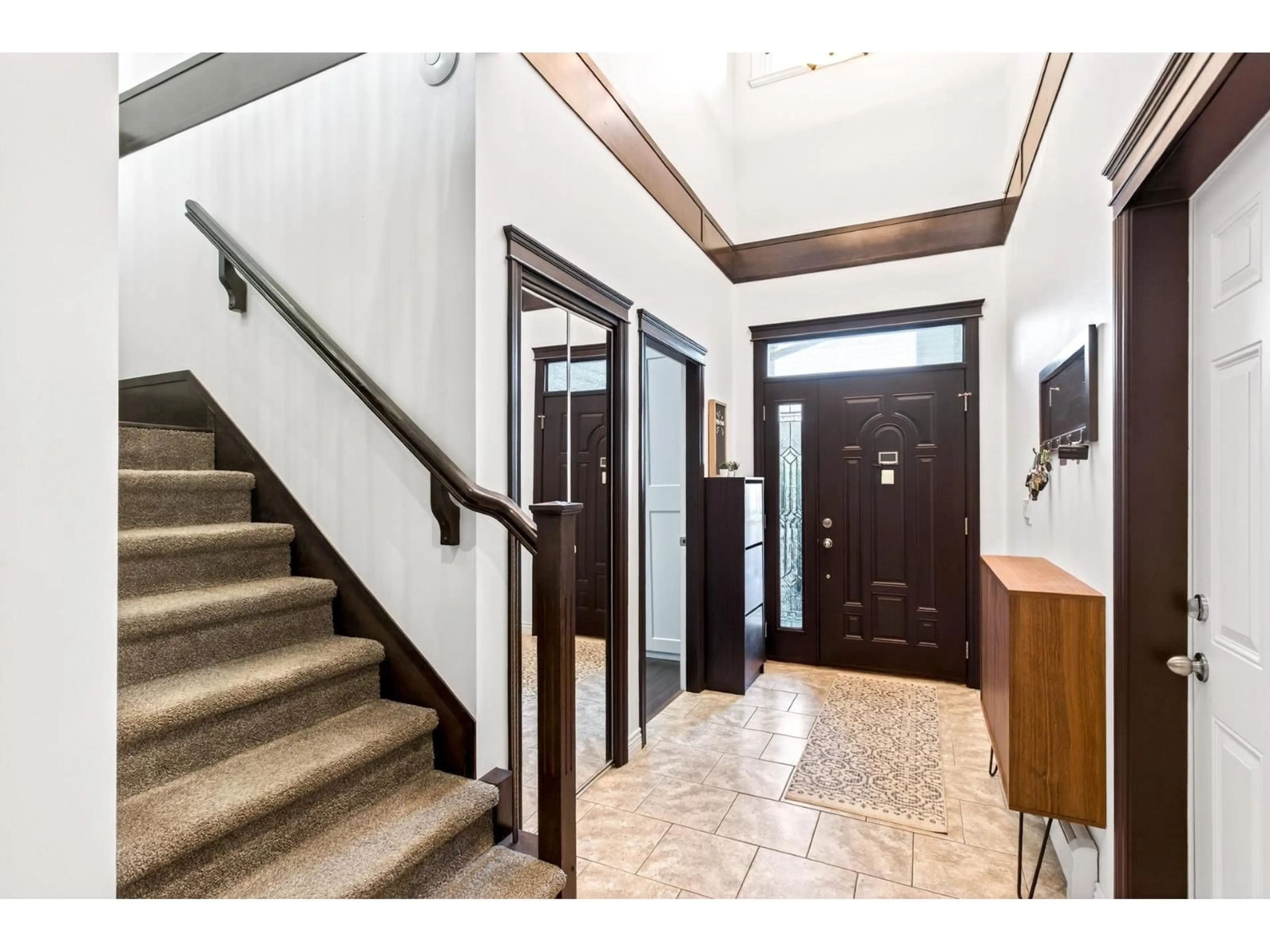 Indoor foyer for 7227 202 STREET, Langley British Columbia V2Y3G4