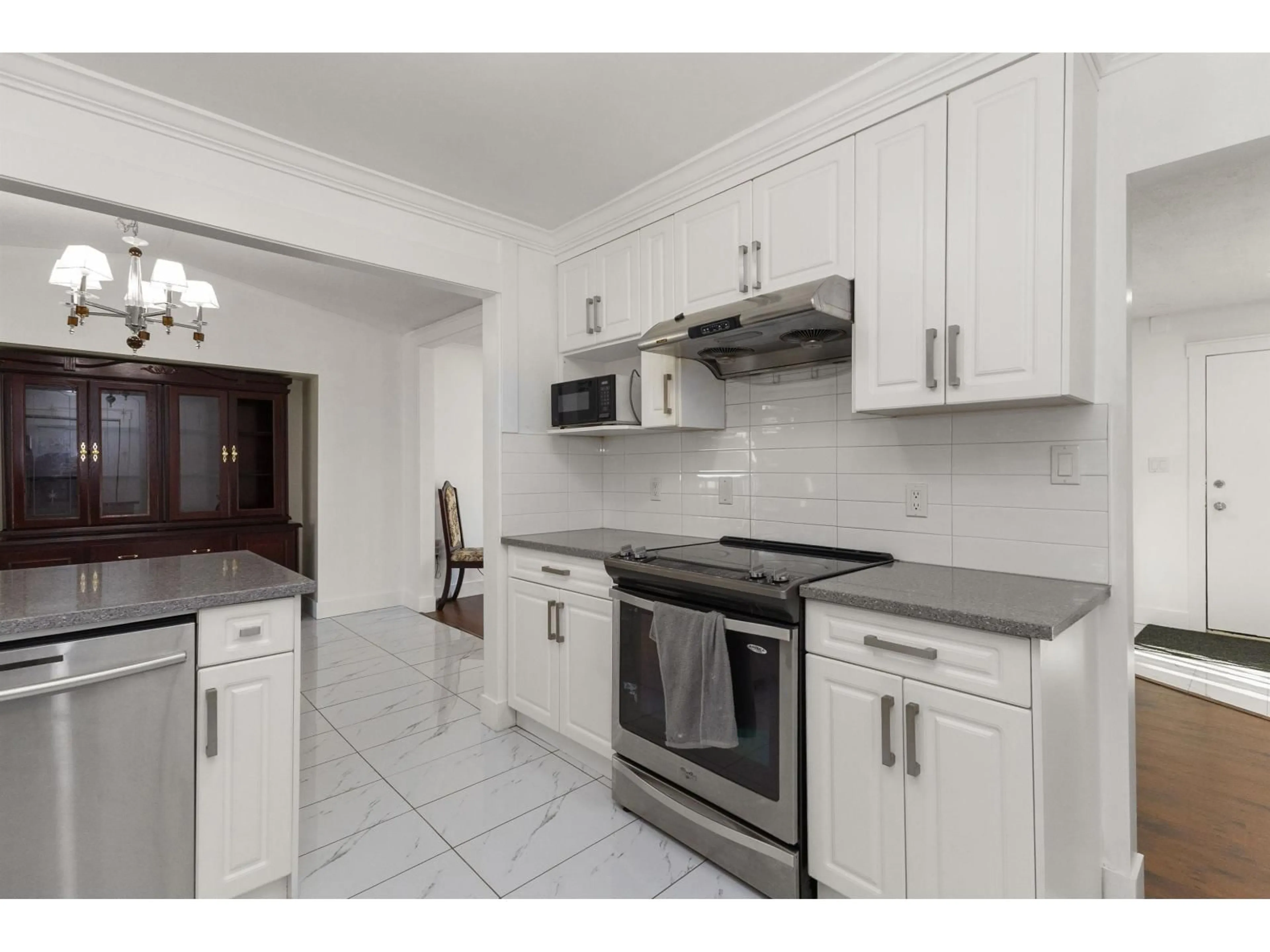 Unknown for 2098 BEAVER STREET, Abbotsford British Columbia V2T3C6