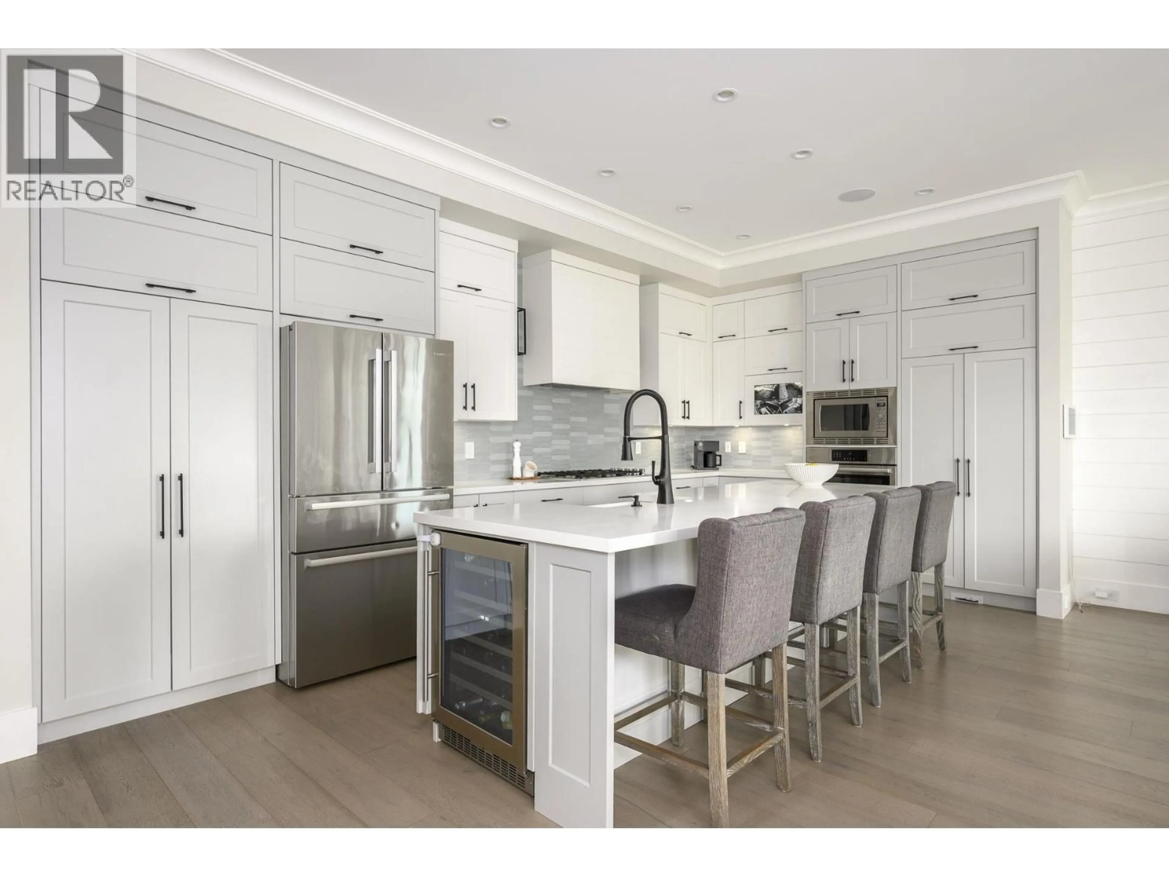 Open concept kitchen, unknown for 702 ROBINSON STREET, Coquitlam British Columbia V3J2W9