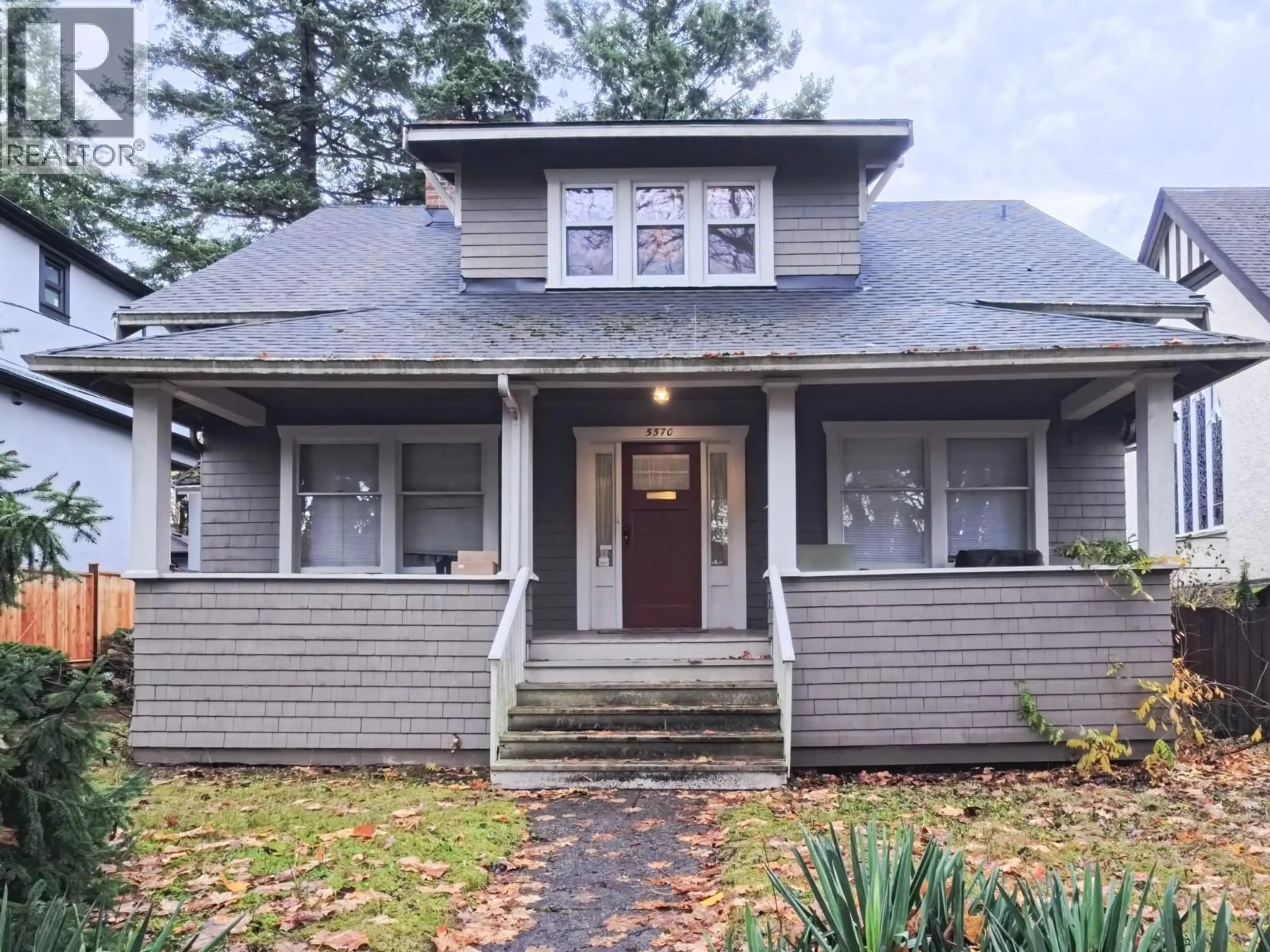 Home with vinyl exterior material, street for 5570 BALACLAVA STREET, Vancouver British Columbia V6N1L1