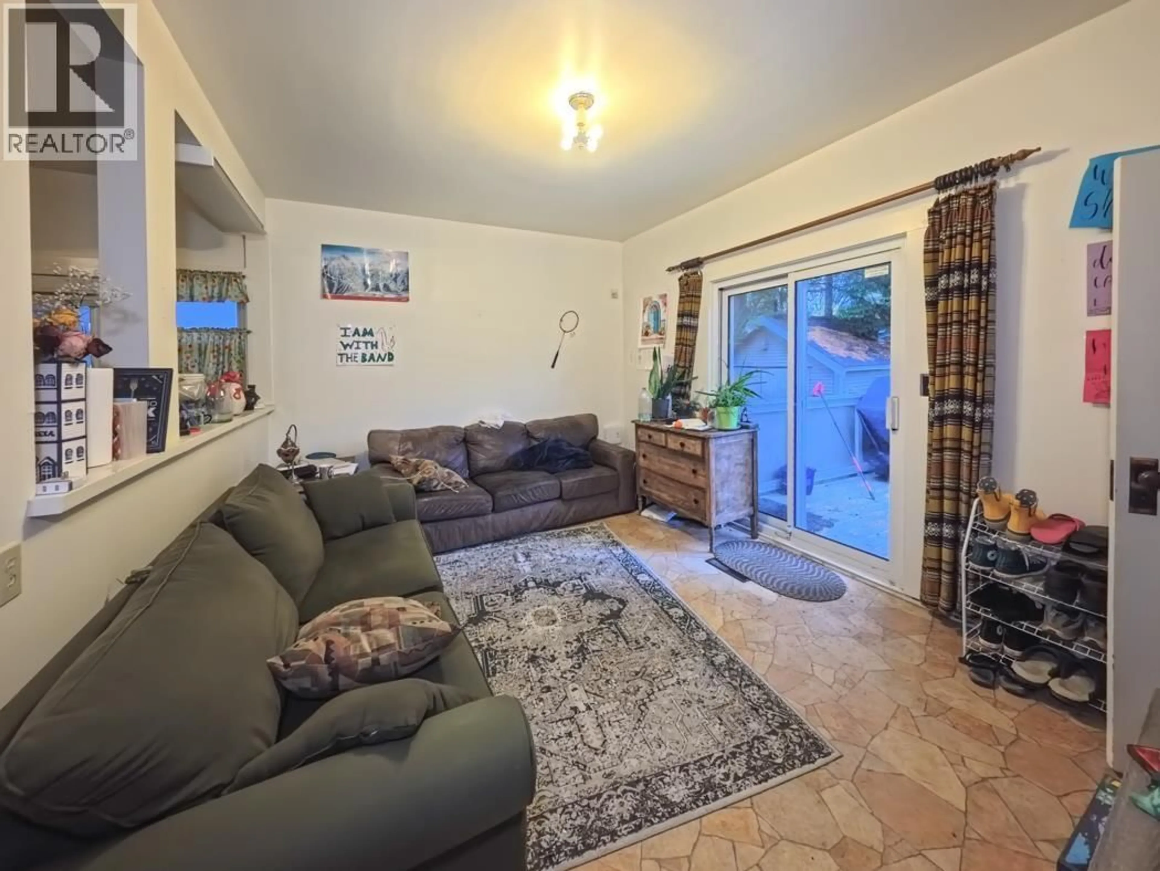 Living room with furniture, unknown for 5570 BALACLAVA STREET, Vancouver British Columbia V6N1L1