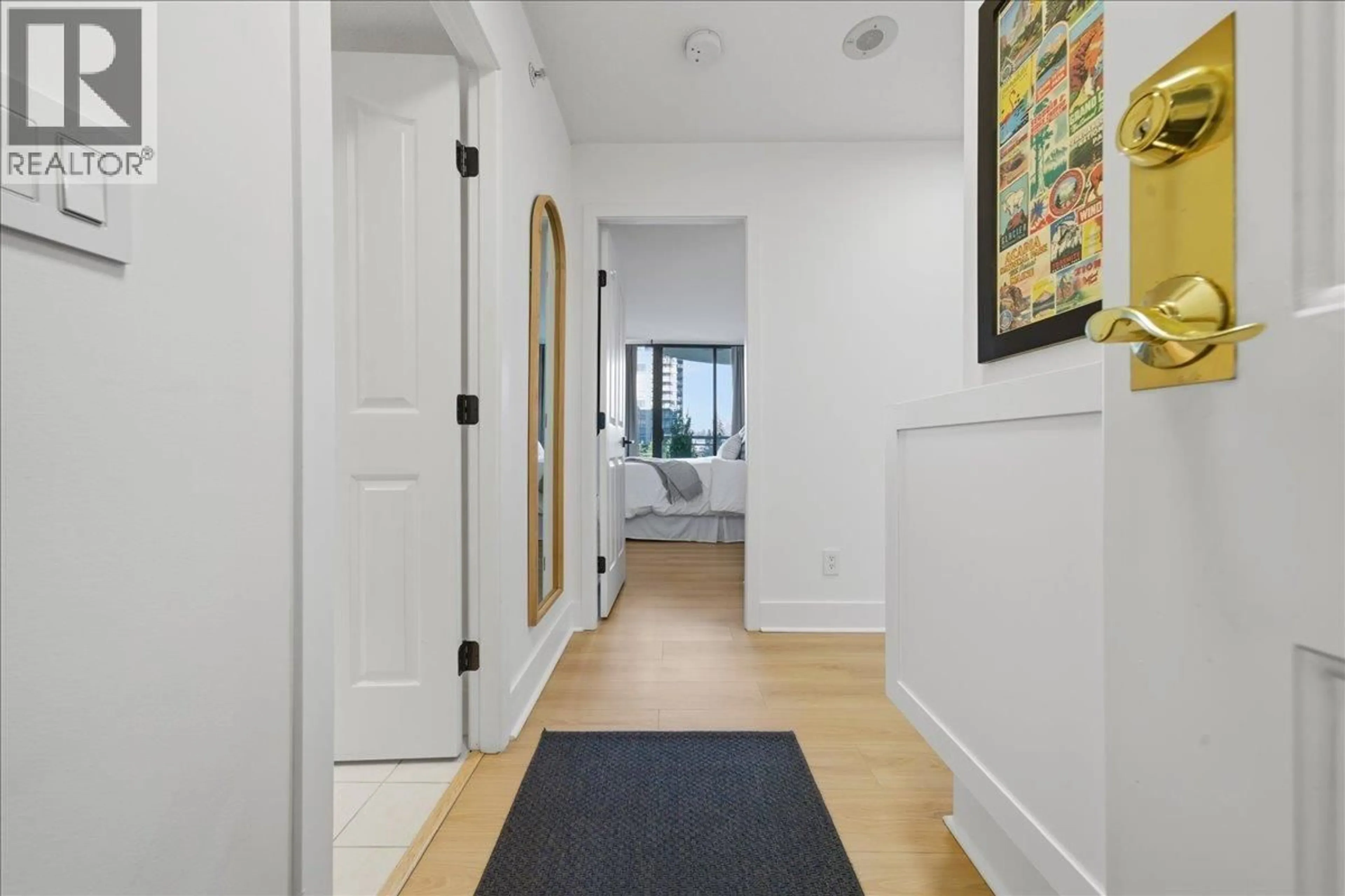 Indoor entryway for 602 - 739 PRINCESS STREET, New Westminster British Columbia V3M6V6