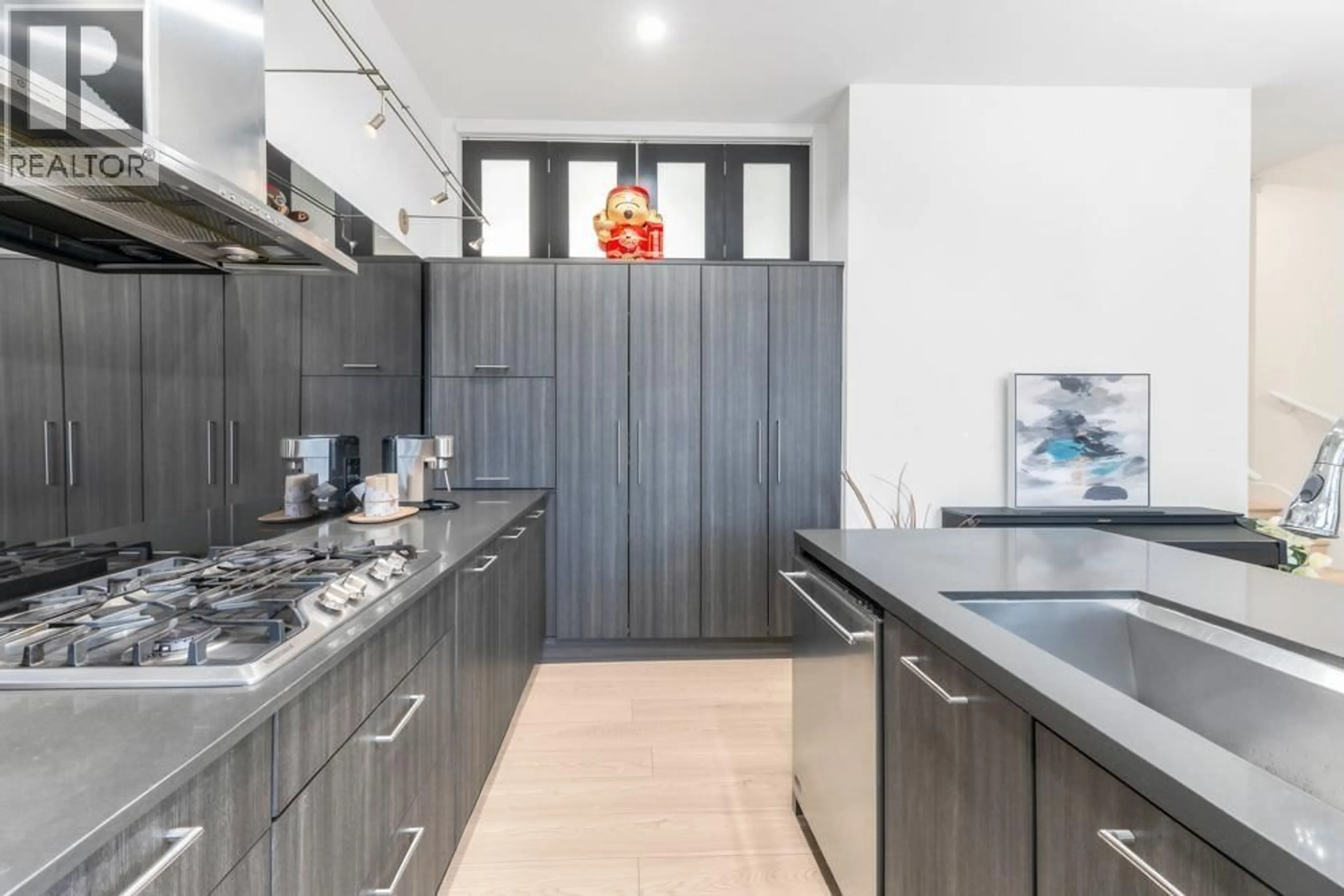 Contemporary kitchen, unknown for 101 - 220 SALTER STREET, New Westminster British Columbia V3M0H4