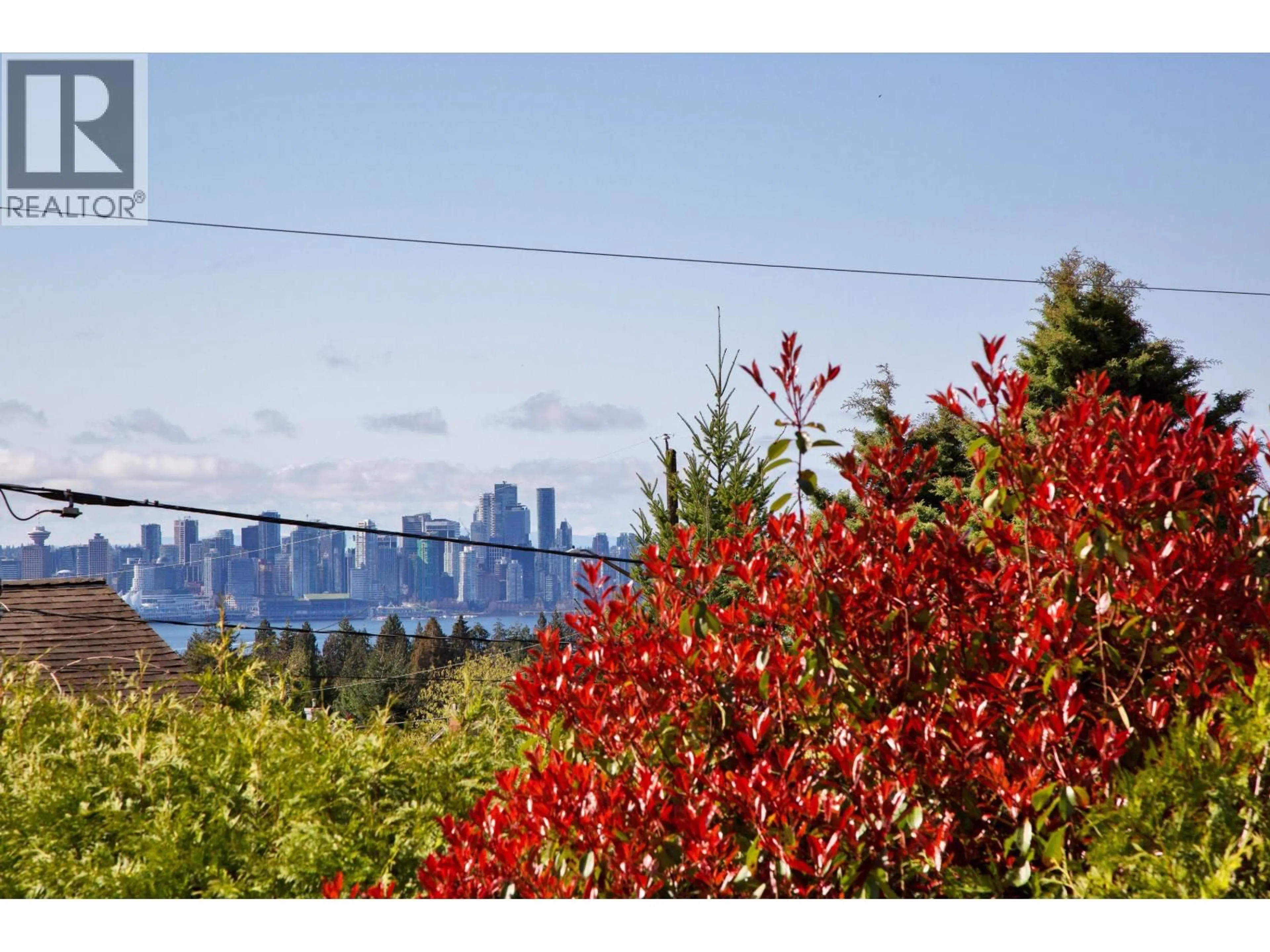 Blurry image for 445 QUEENS ROAD, North Vancouver British Columbia V7N2K8