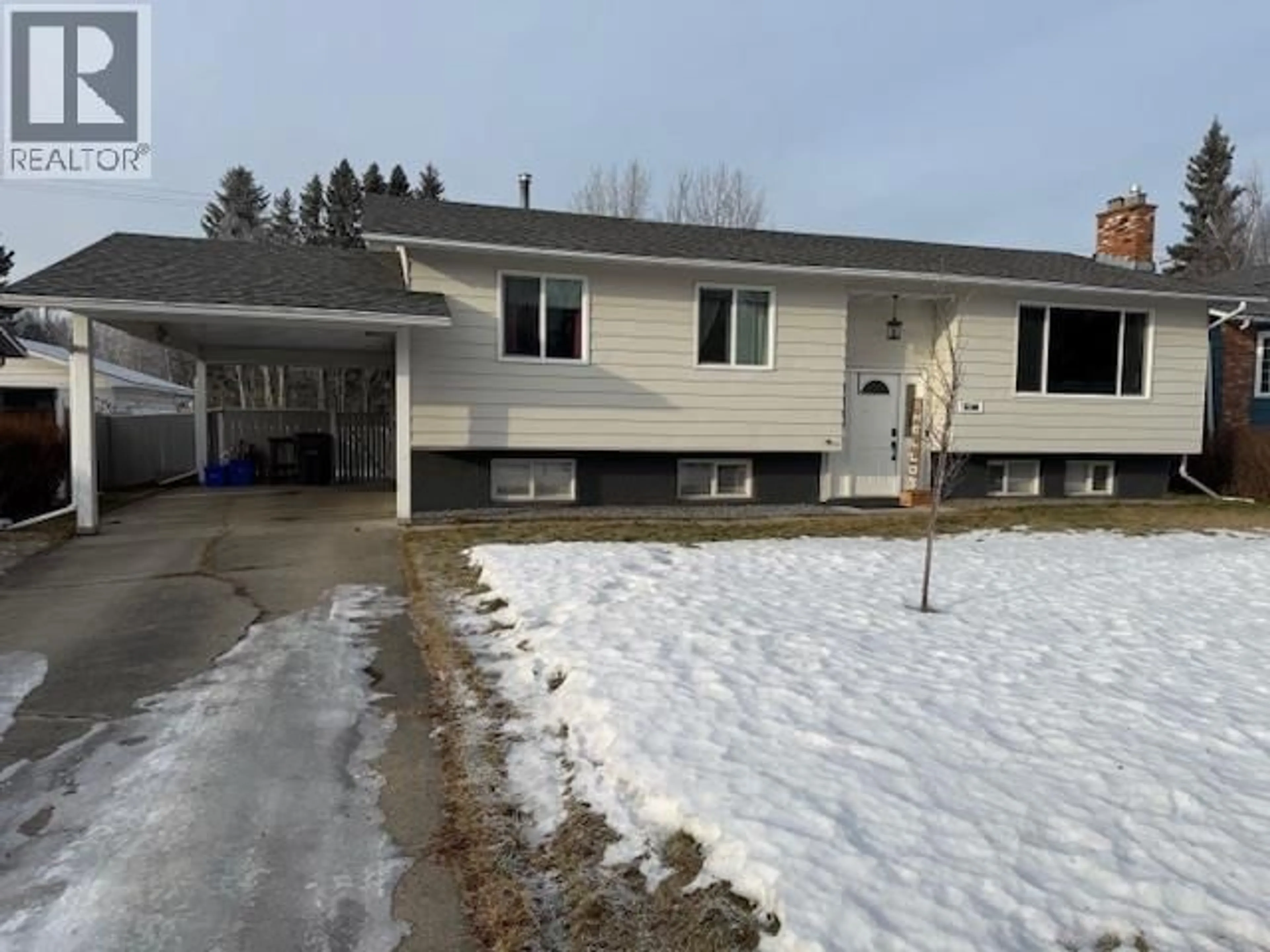 A pic from outside/outdoor area/front of a property/back of a property/a pic from drone, street for 6160 ACADIA PLACE, Prince George British Columbia V2N2N5