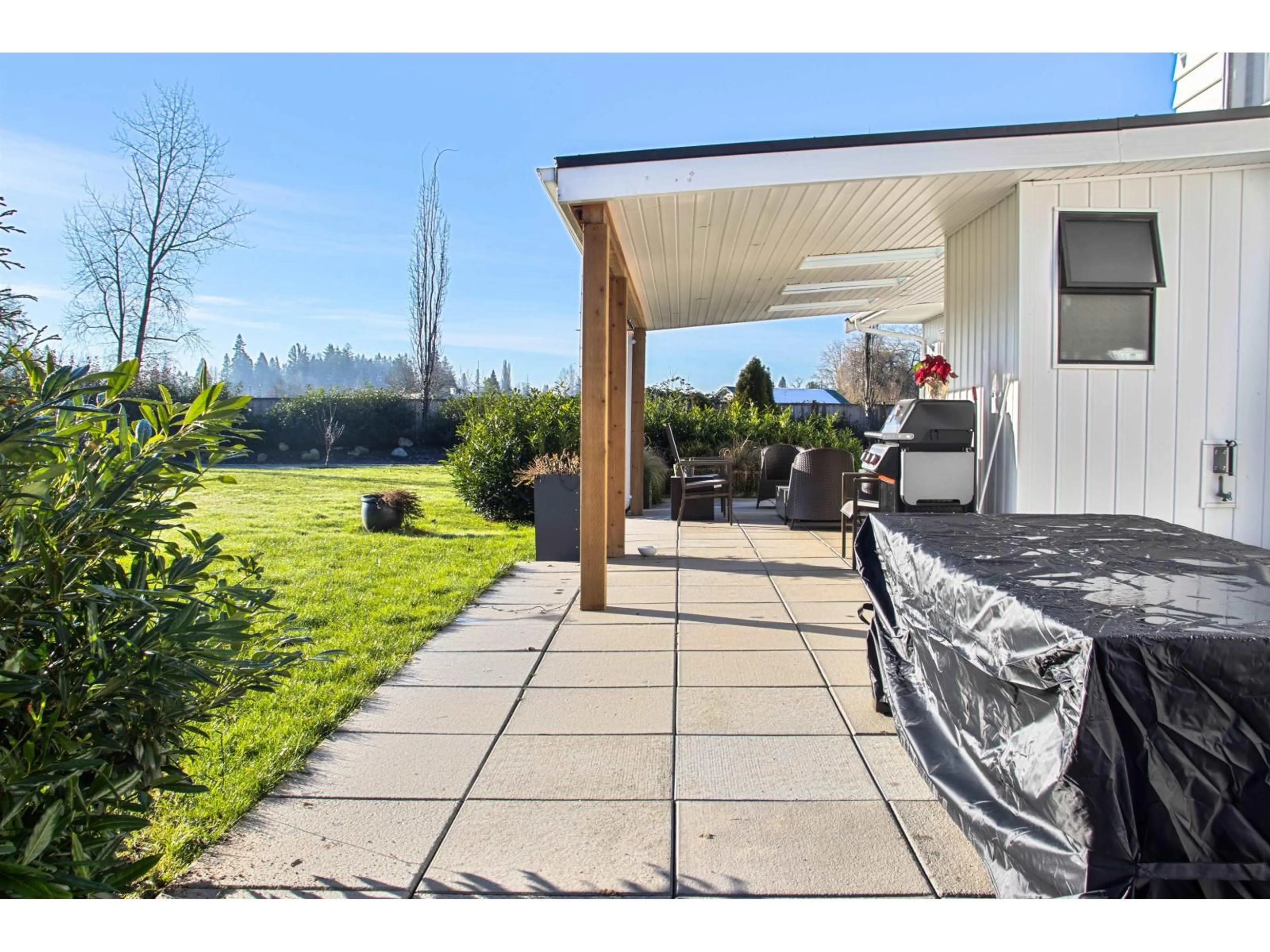 Patio, unknown for 22444 72 AVENUE, Langley British Columbia V2Y2K4