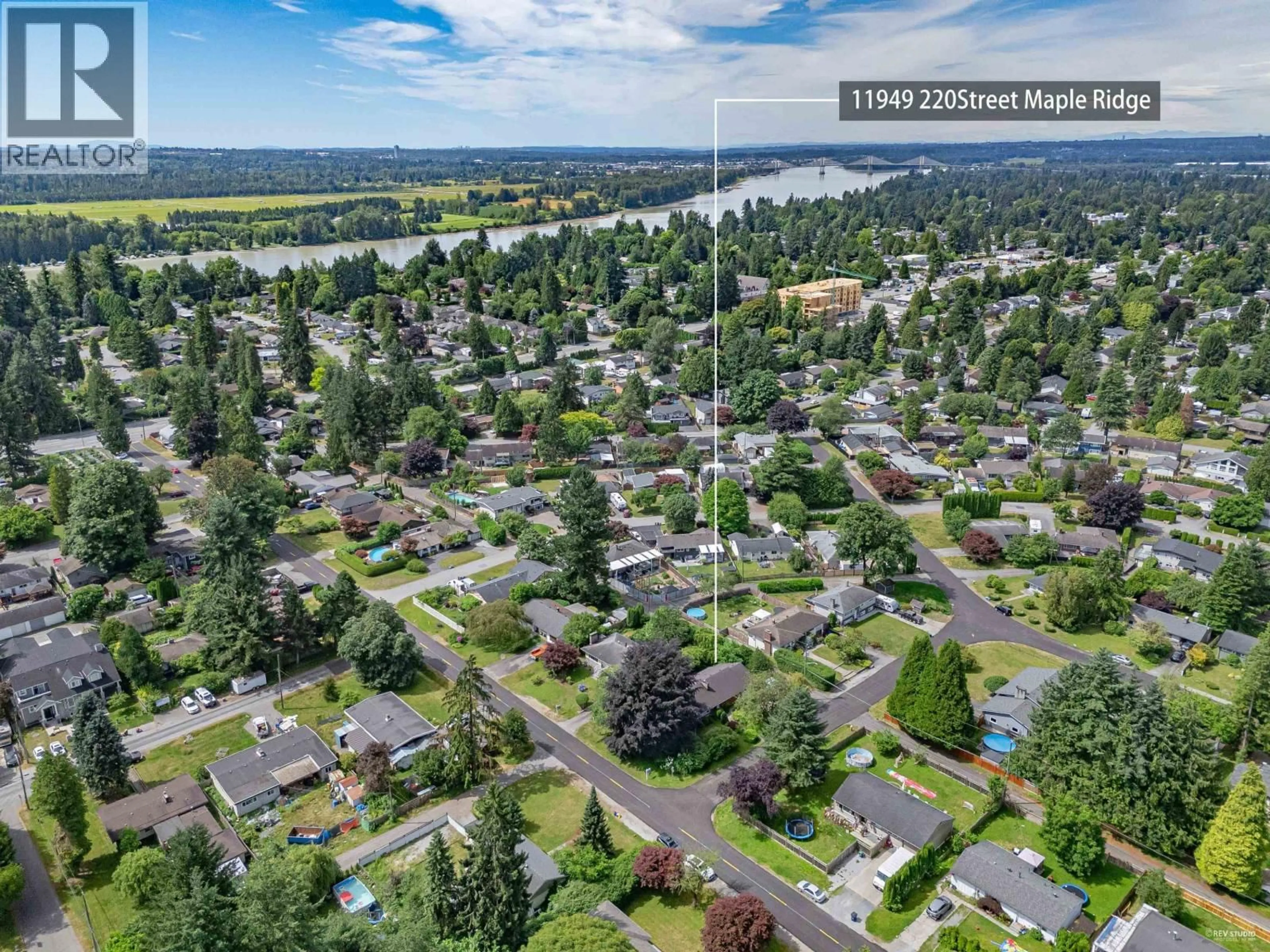 A pic from outside/outdoor area/front of a property/back of a property/a pic from drone, unknown for 11949 220 STREET, Maple Ridge British Columbia V2X5R3