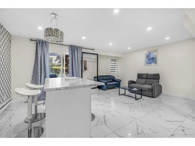 56 - 9955 140 STREET, Surrey 3