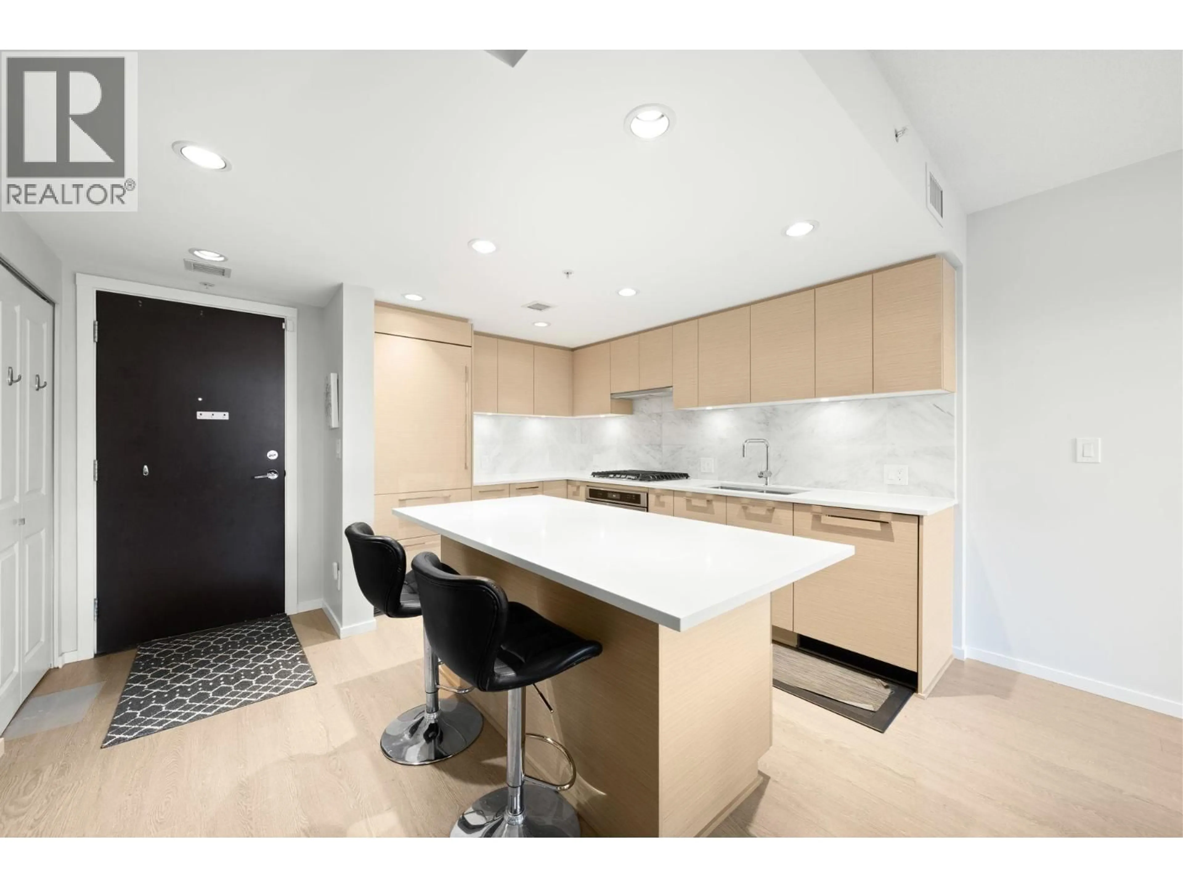 Contemporary kitchen, ceramic/tile floor for 102 - 6700 DUNBLANE AVENUE, Burnaby British Columbia V5H3K6
