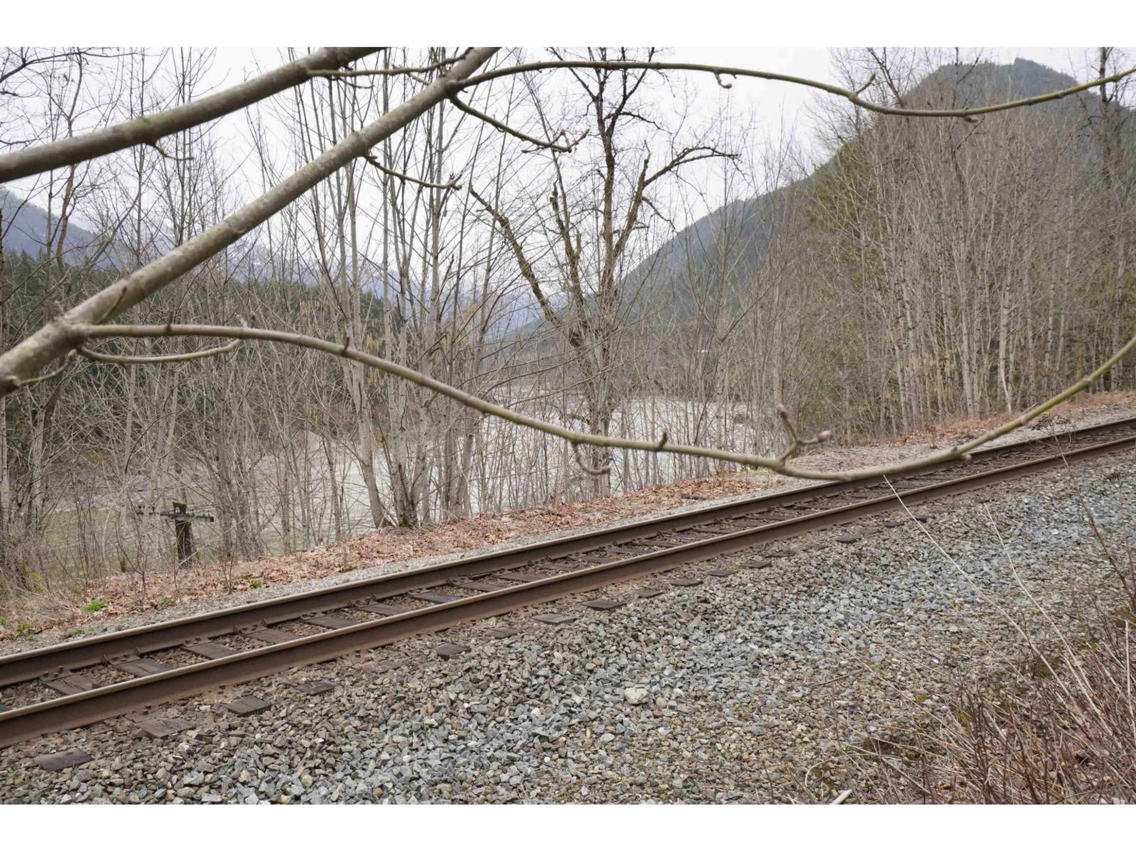 Blurry image for 23 - 30860 TRANS CANADA HIGHWAY, Hope British Columbia V0K2S0