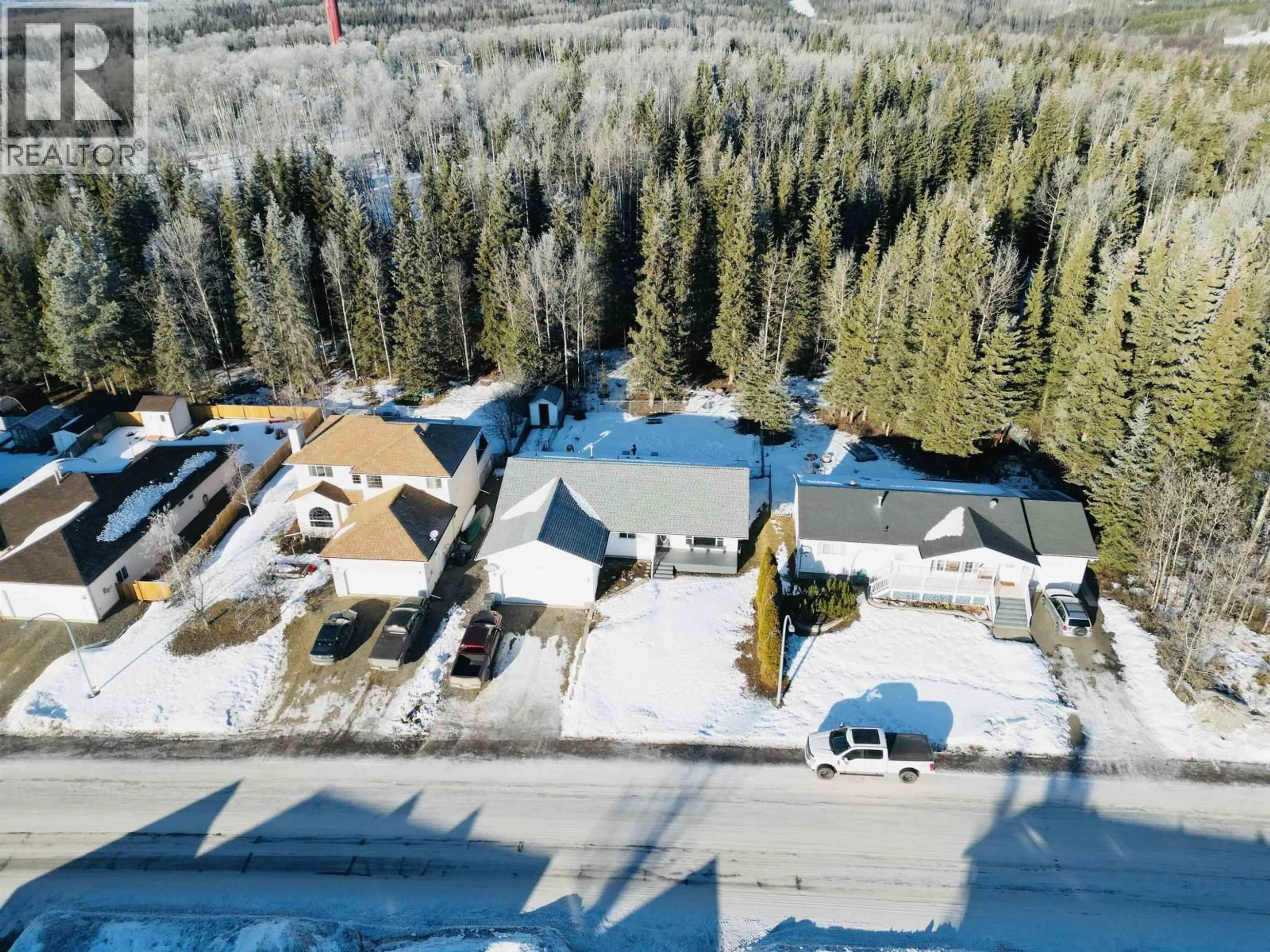 A pic from outside/outdoor area/front of a property/back of a property/a pic from drone, street for 515 9TH AVENUE, Burns Lake British Columbia V0J1E0