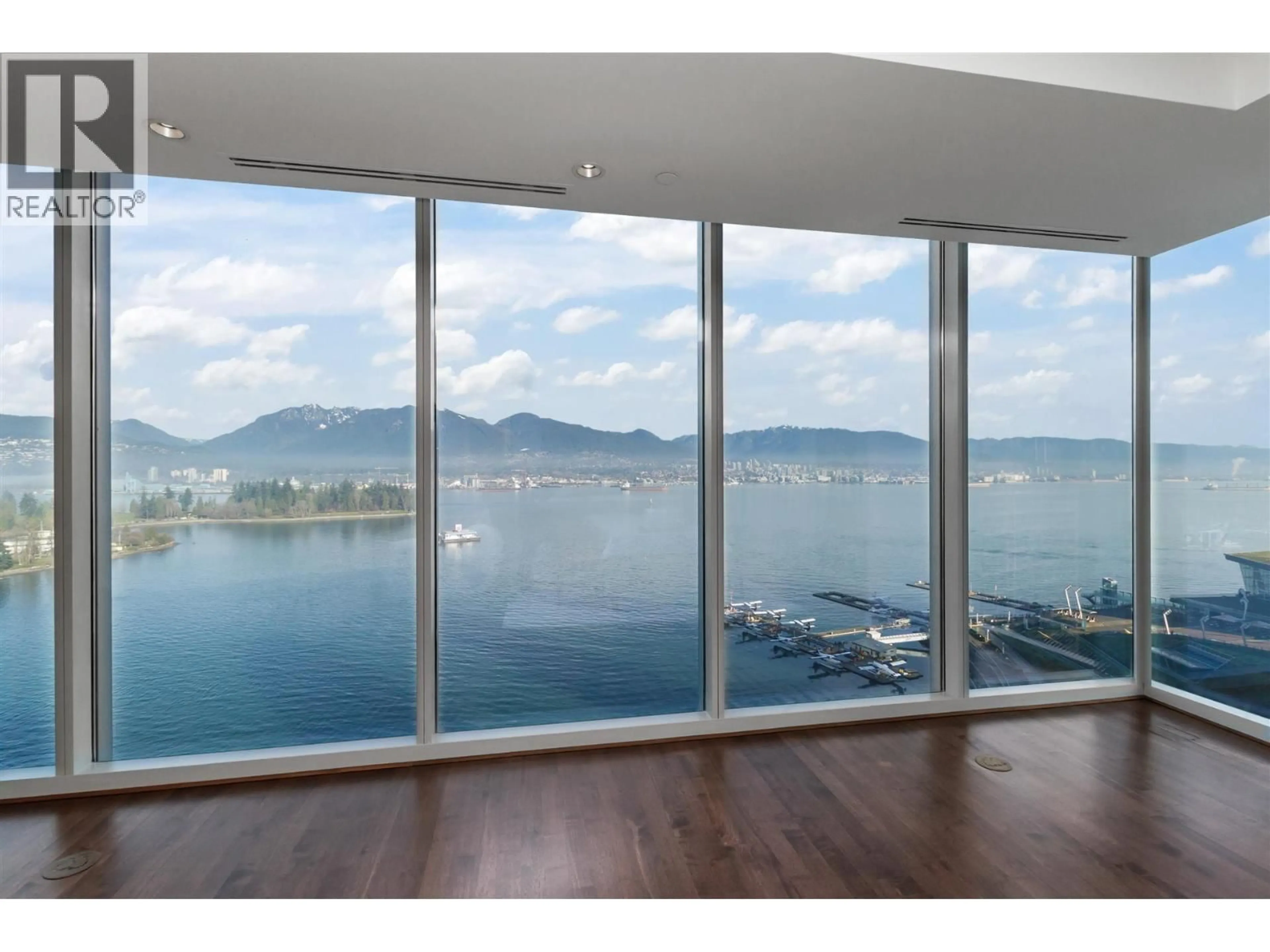 Indoor foyer for 1902 - 1169 CORDOVA STREET, Vancouver British Columbia V6C3T1