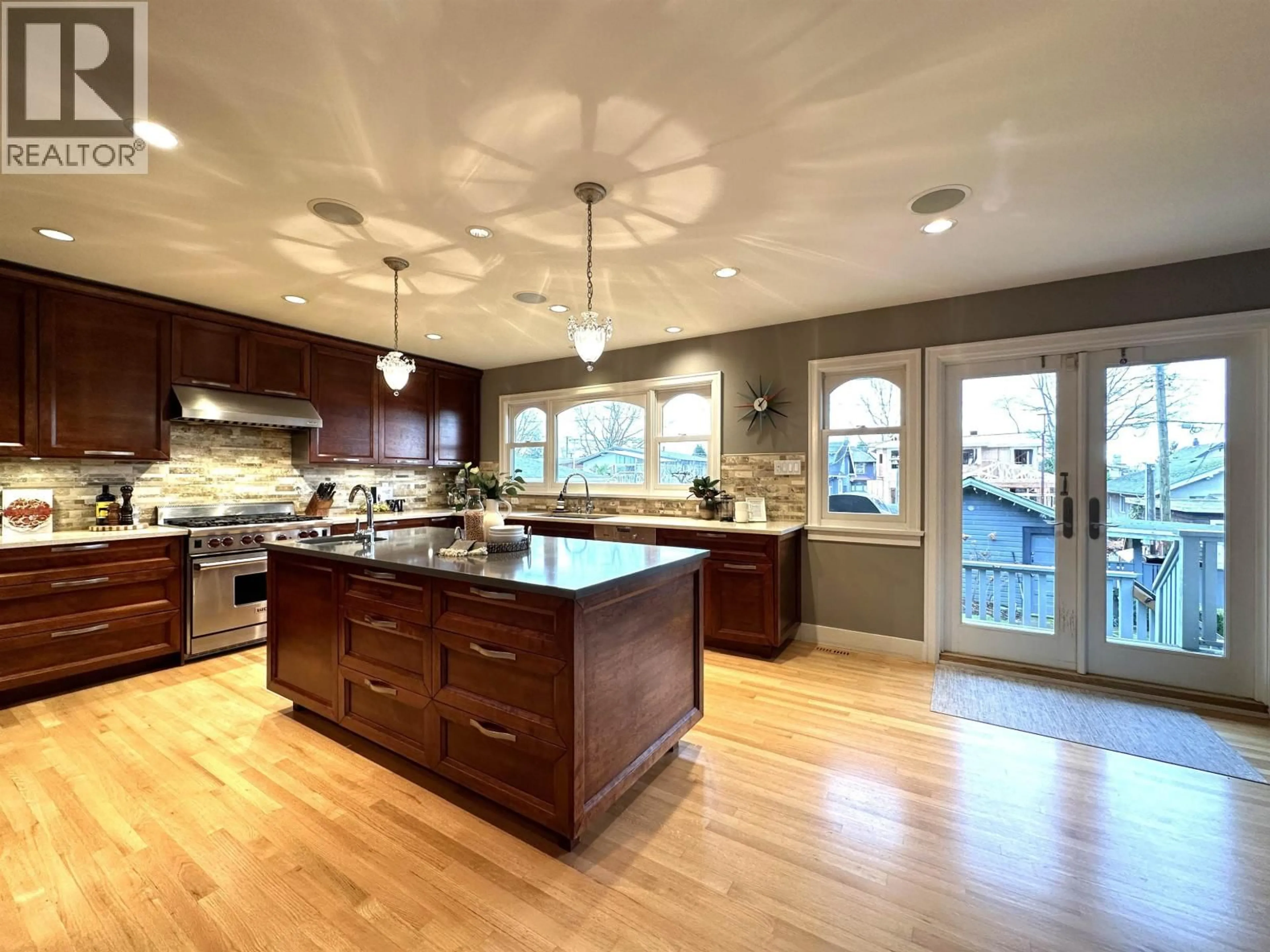 Open concept kitchen, unknown for 3766 ETON STREET, Burnaby British Columbia V5C1J2