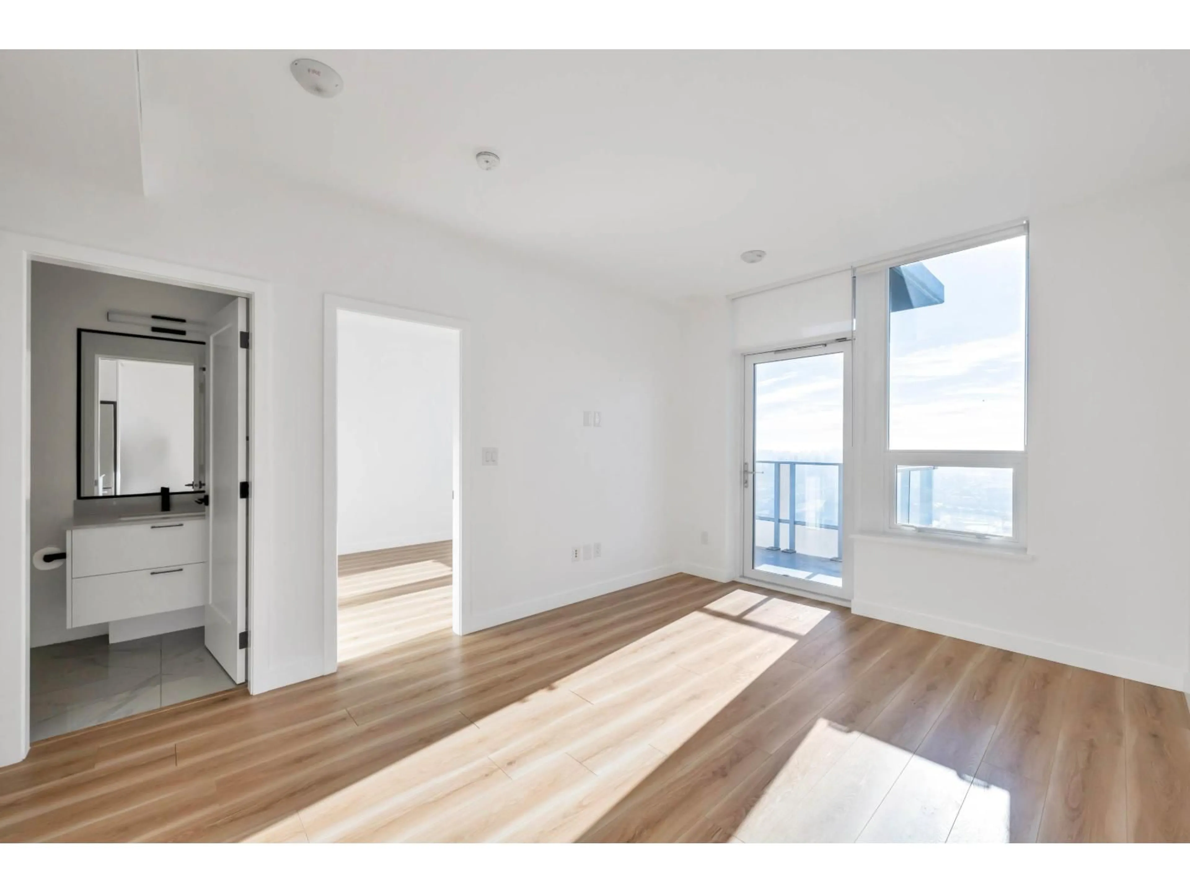 A pic of a room for 3203 - 8551 201 STREET, Langley British Columbia V2Y3Y5