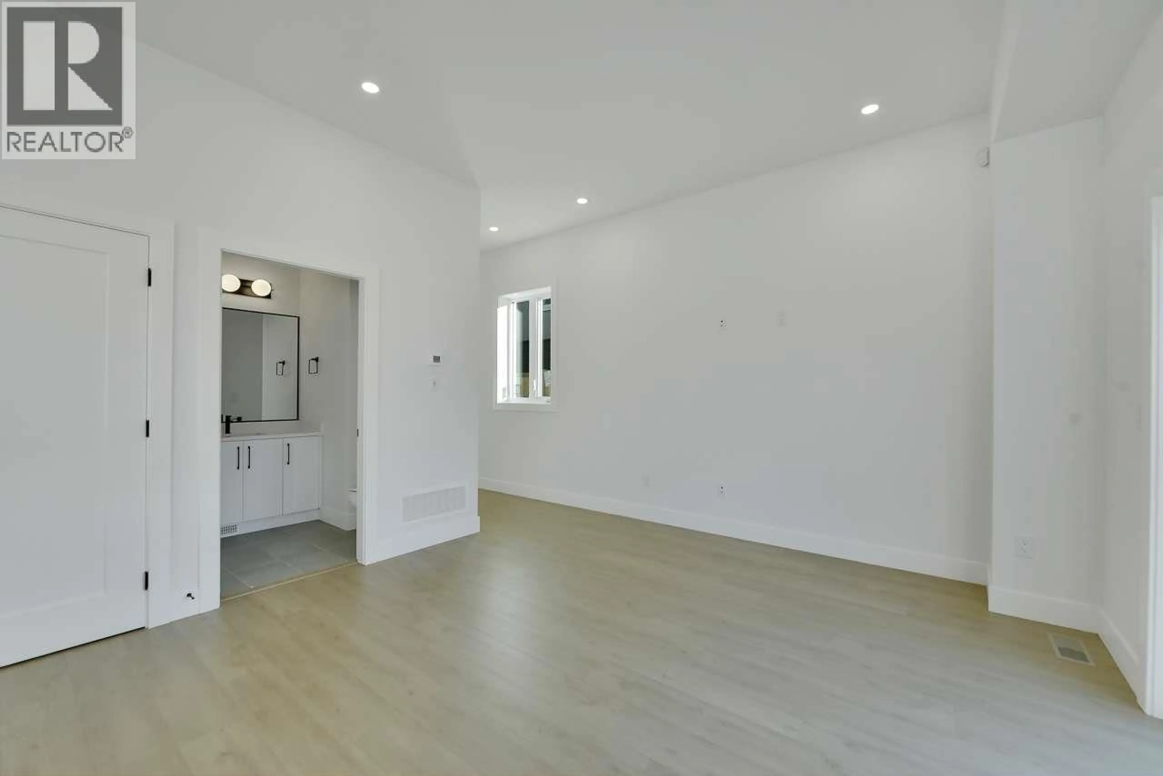 A pic of a room for 1 - 1436 E 1ST AVENUE, Vancouver British Columbia V5N1A3